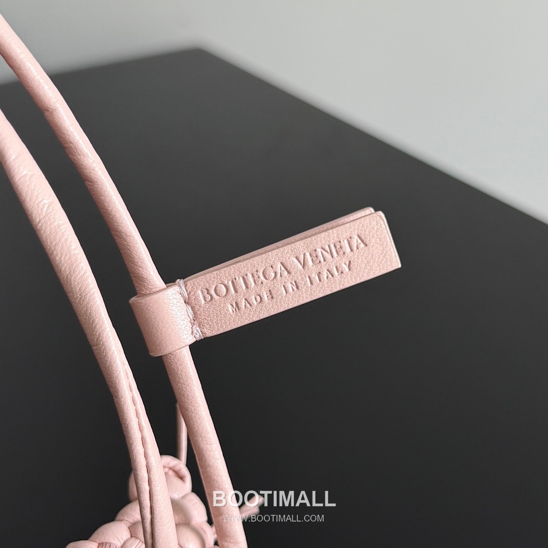 Bottega Veneta Intrecciato Leather Cat Charm 보테가 베네타 인트레치아토 레더 캣 참 7