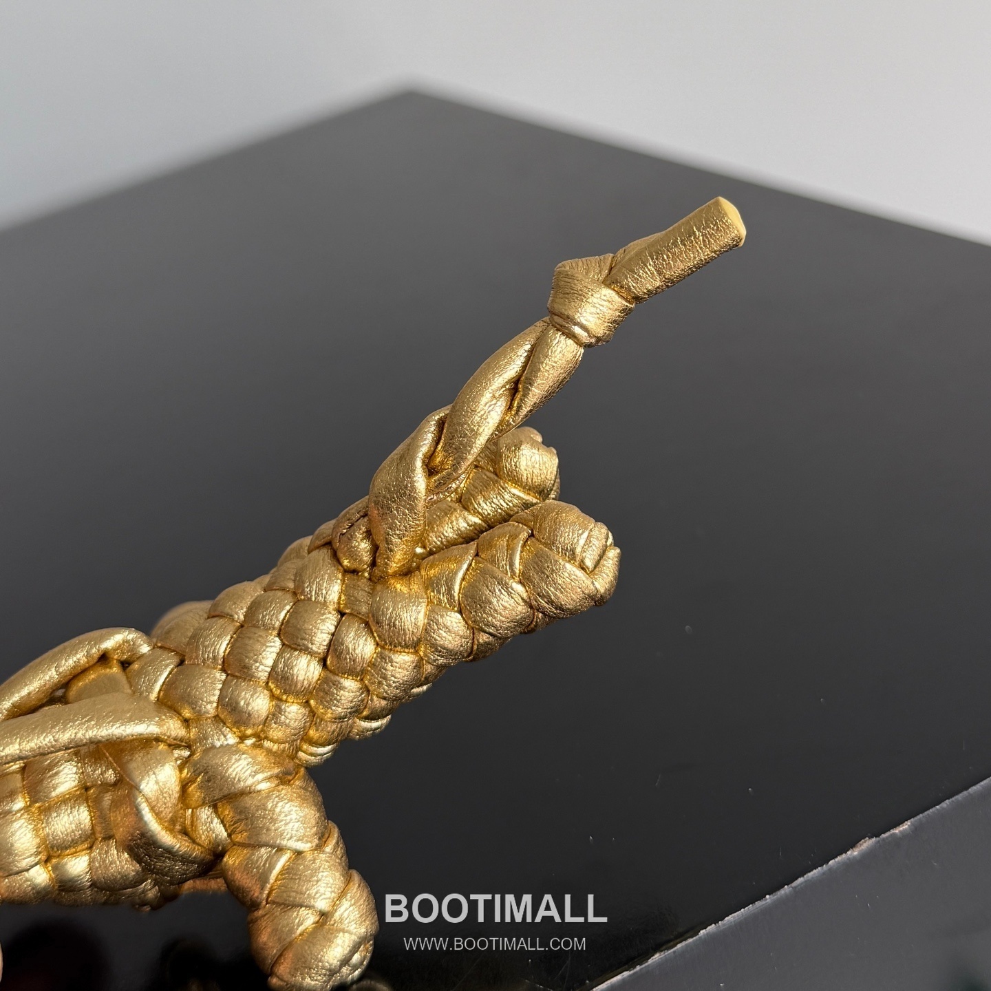 Bottega Veneta Intrecciato Leather Cat Charm 보테가 베네타 인트레치아토 레더 캣 참 4