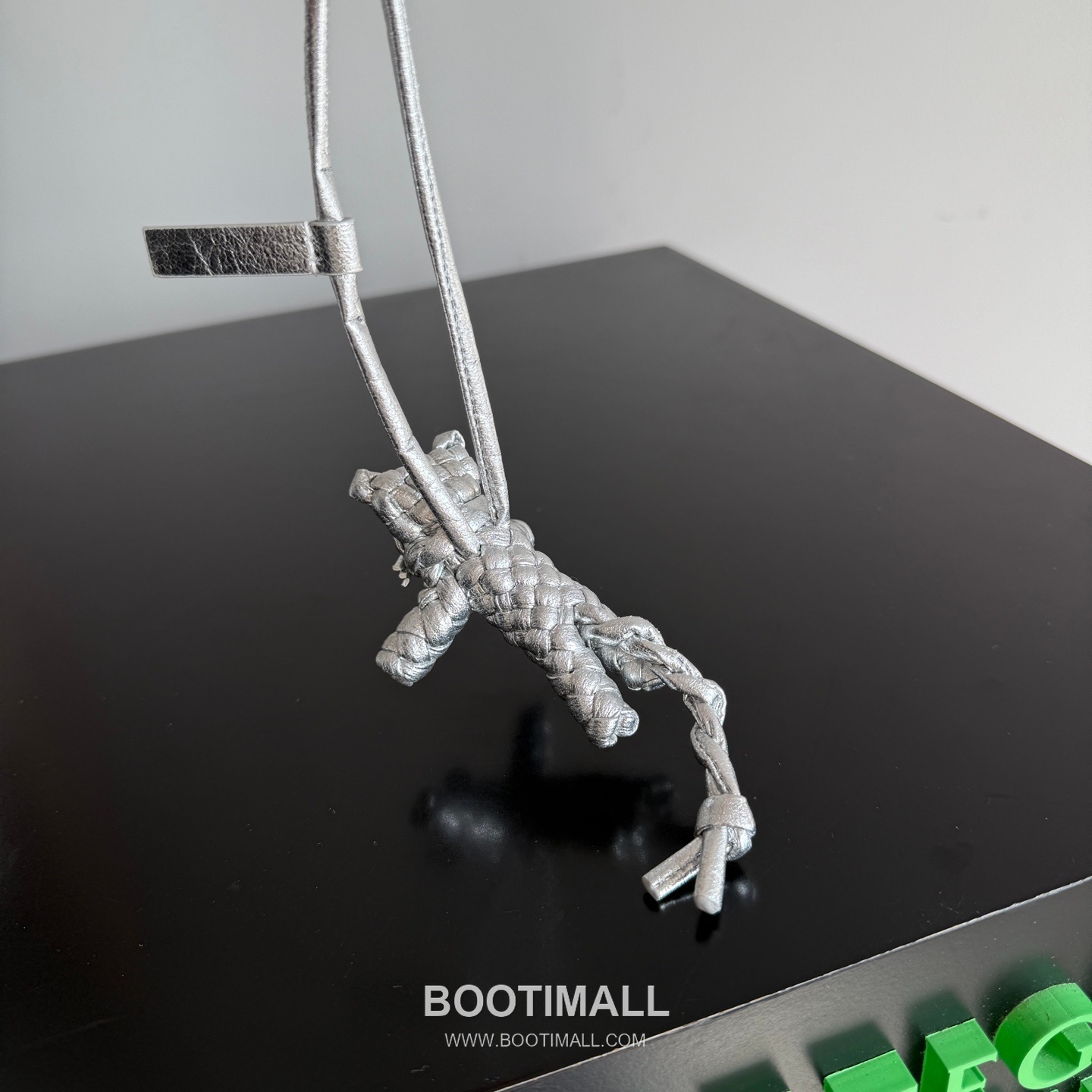 Bottega Veneta Intrecciato Leather Cat Charm 보테가 베네타 인트레치아토 레더 캣 참 8