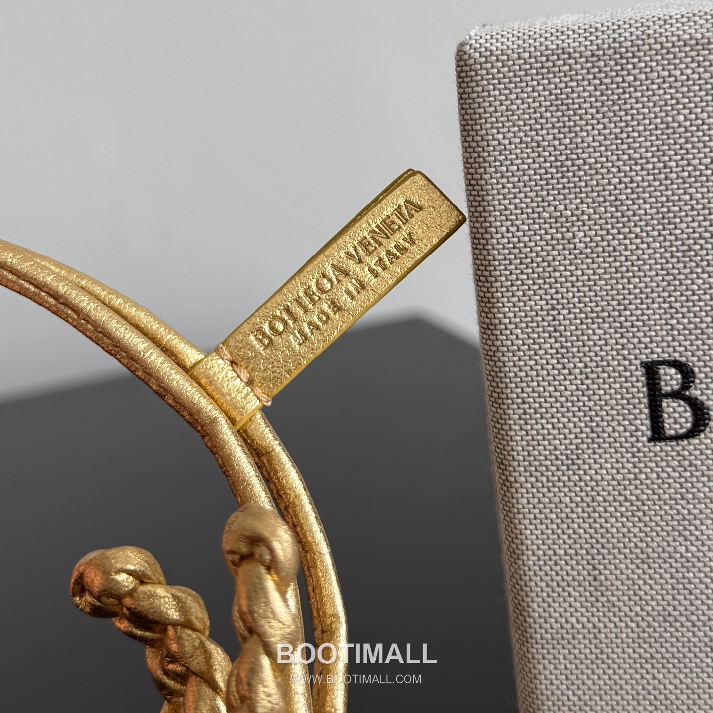 Bottega Veneta Intrecciato Leather Rabbit Charm 보테가 베네타 인트레치아토 레더 래빗 백 참 3