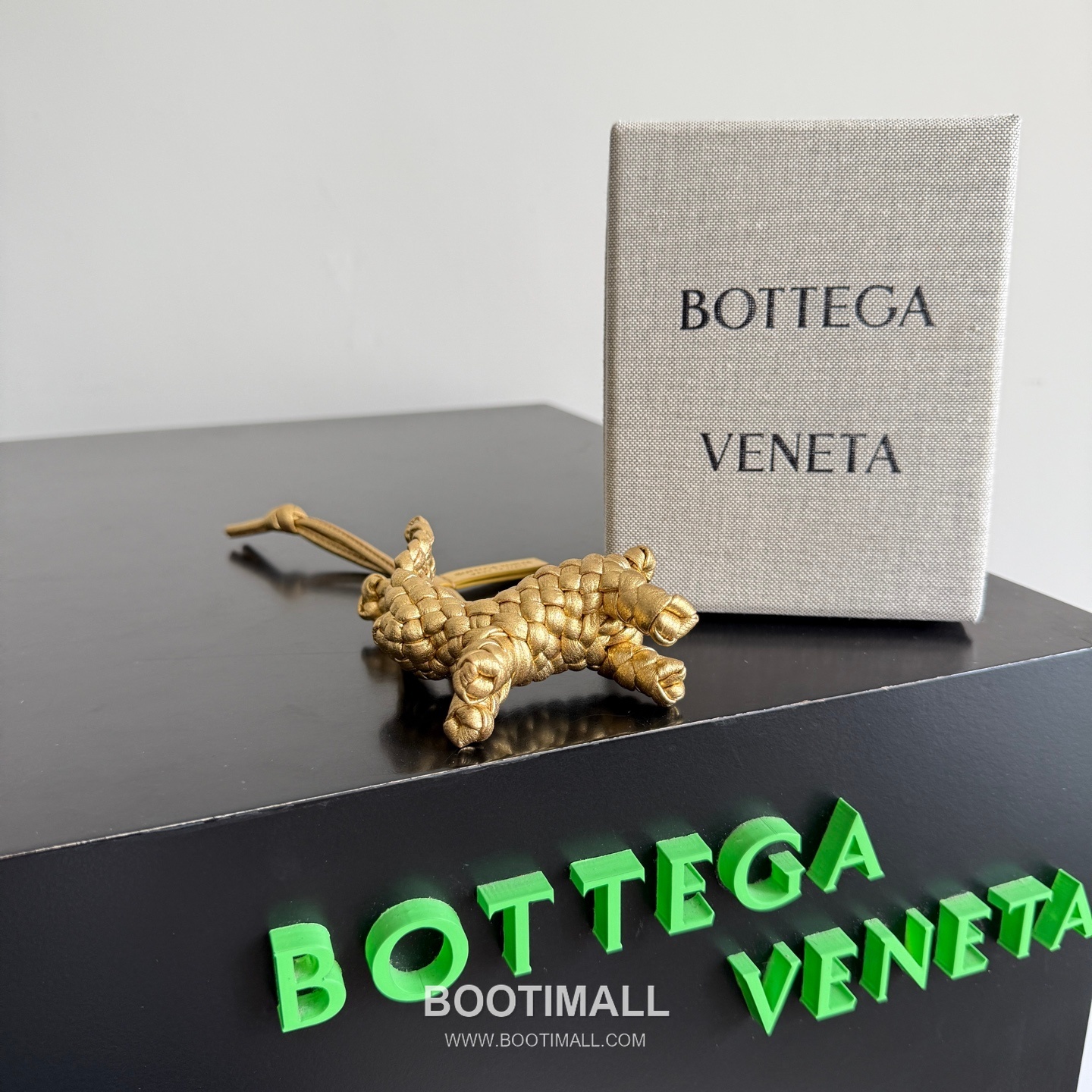 Bottega Veneta Intrecciato Leather Rabbit Charm 보테가 베네타 인트레치아토 레더 래빗 백 참 5