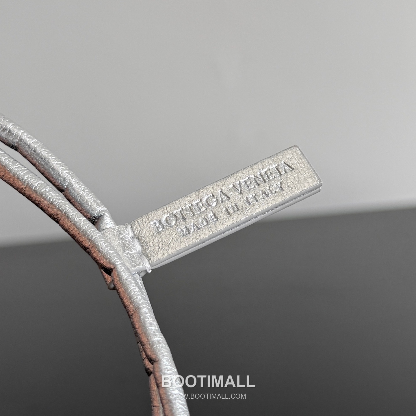 Bottega Veneta Intrecciato Leather Rabbit Charm 보테가 베네타 인트레치아토 레더 래빗 백 참 3