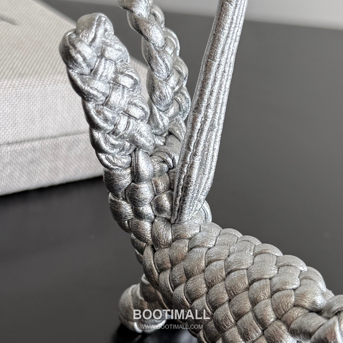 Bottega Veneta Intrecciato Leather Rabbit Charm 보테가 베네타 인트레치아토 레더 래빗 백 참 7