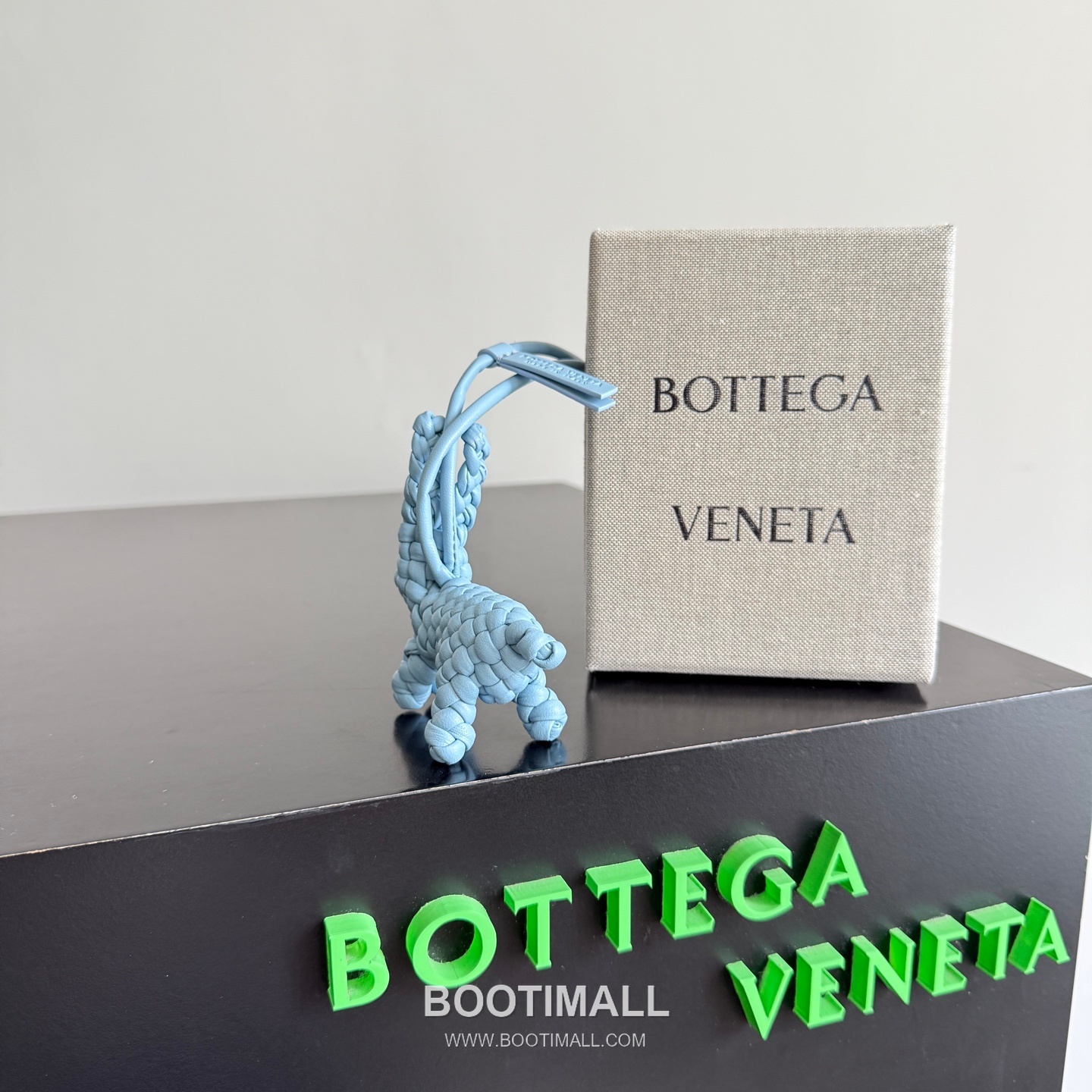 Bottega Veneta Intrecciato Leather Rabbit Charm 보테가 베네타 인트레치아토 레더 래빗 백 참 4