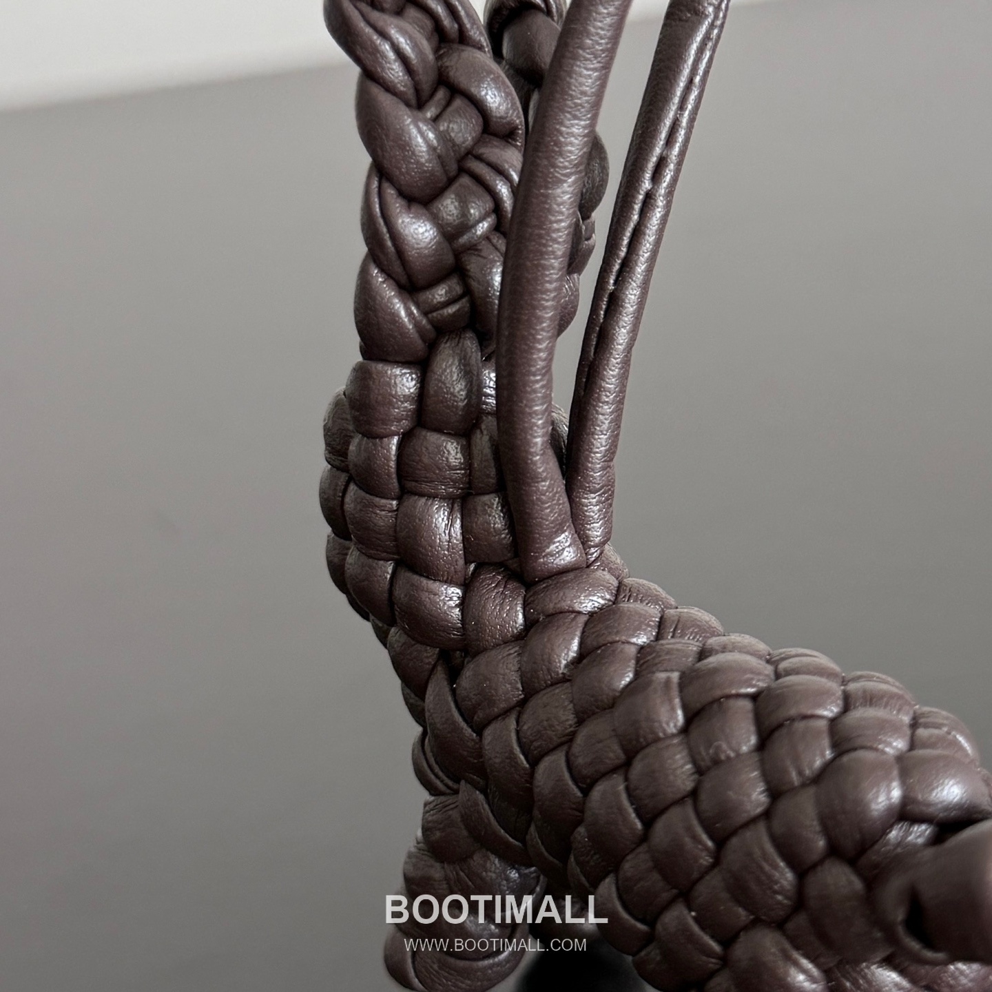 Bottega Veneta Intrecciato Leather Rabbit Charm 보테가 베네타 인트레치아토 레더 래빗 백 참 2