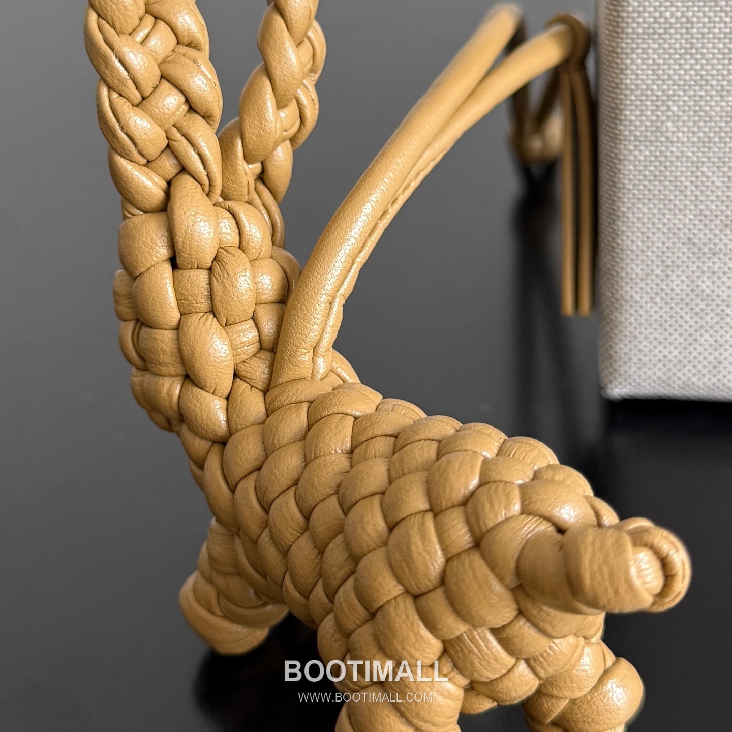 Bottega Veneta Intrecciato Leather Rabbit Charm 보테가 베네타 인트레치아토 레더 래빗 백 참 4