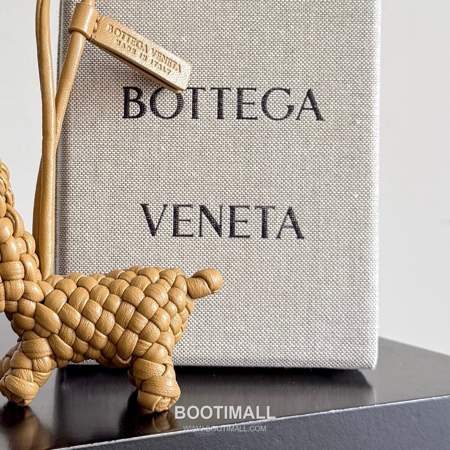 Bottega Veneta Intrecciato Leather Rabbit Charm 보테가 베네타 인트레치아토 레더 래빗 백 참 9