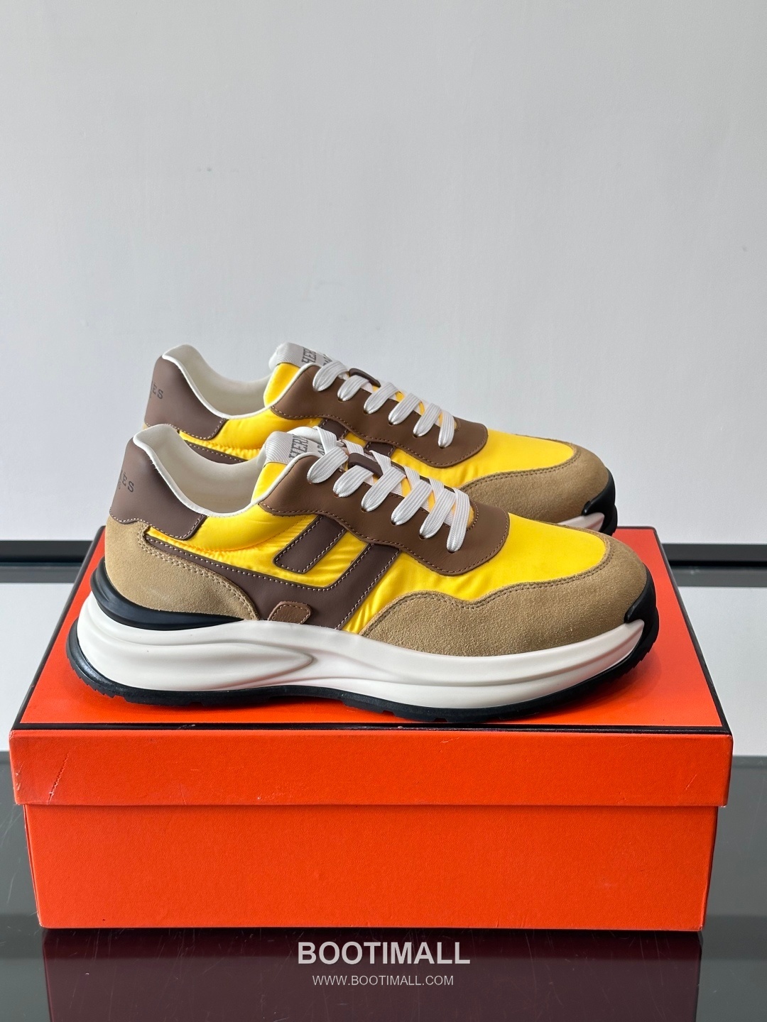 Hermès Bouncing Suede Low Sneakers 에르메스 바운싱 스웨이드 로우 스니커즈 1