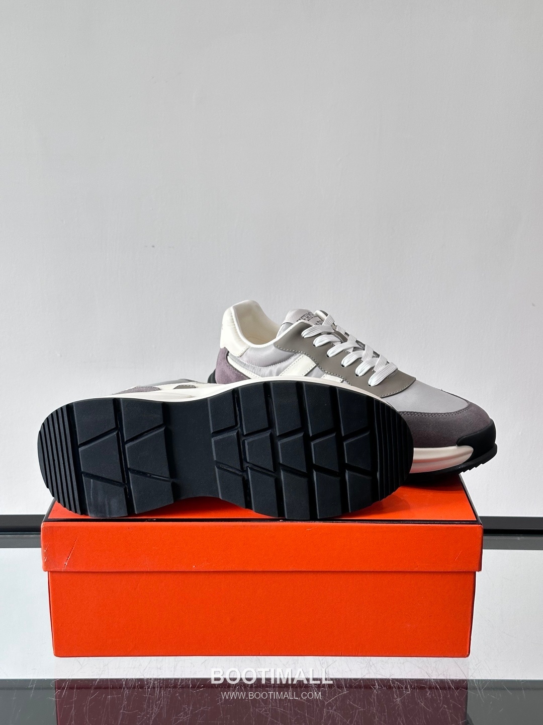 Hermès Bouncing Suede Low Sneakers 에르메스 바운싱 스웨이드 로우 스니커즈 9