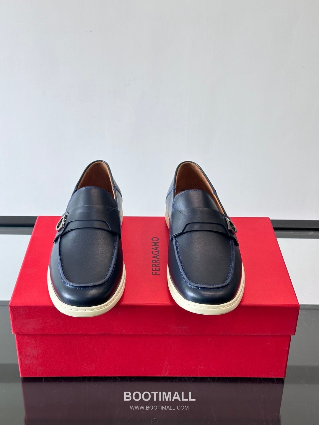 Salvatore Ferragamo Gancini Leather Driver Loafers 살바토레 페라가모 간치니 레더 드라이빙 로퍼 2