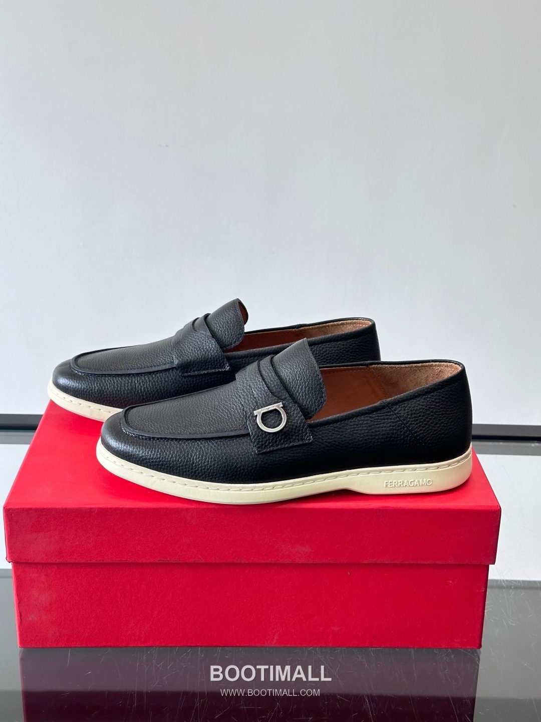 Salvatore Ferragamo Gancini Leather Driver Loafers 살바토레 페라가모 간치니 레더 드라이빙 로퍼 3