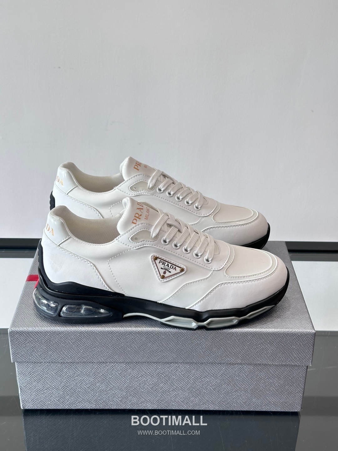 Prada America’s Cup Leather Low Sneakers 프라다 아메리카컵 레더 로우 스니커즈 1