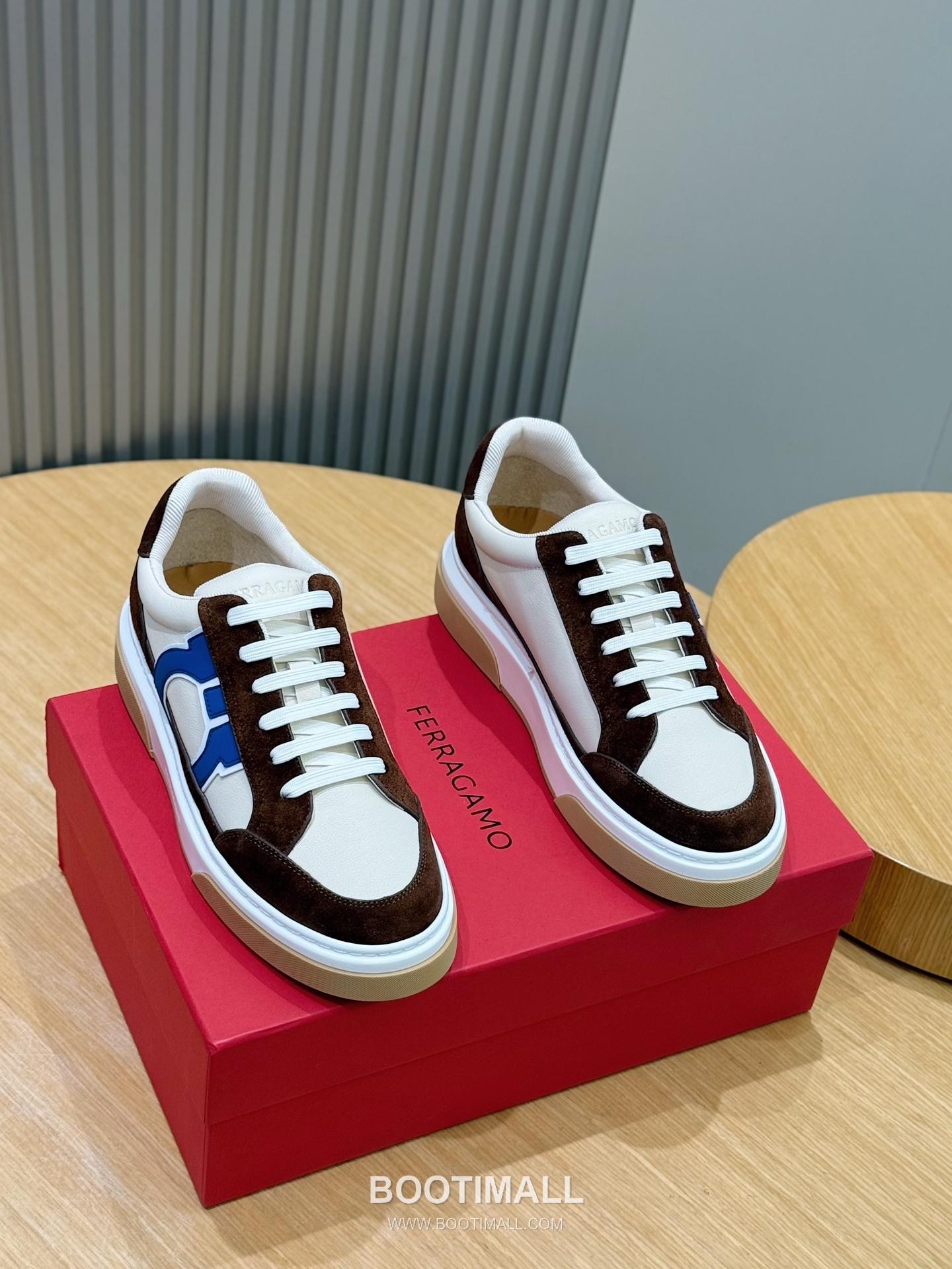 Salvatore Ferragamo Gancini Mesh Leather Low Sneakers 살바토레 페라가모 간치니 메쉬 레더 로우 스니커즈 1
