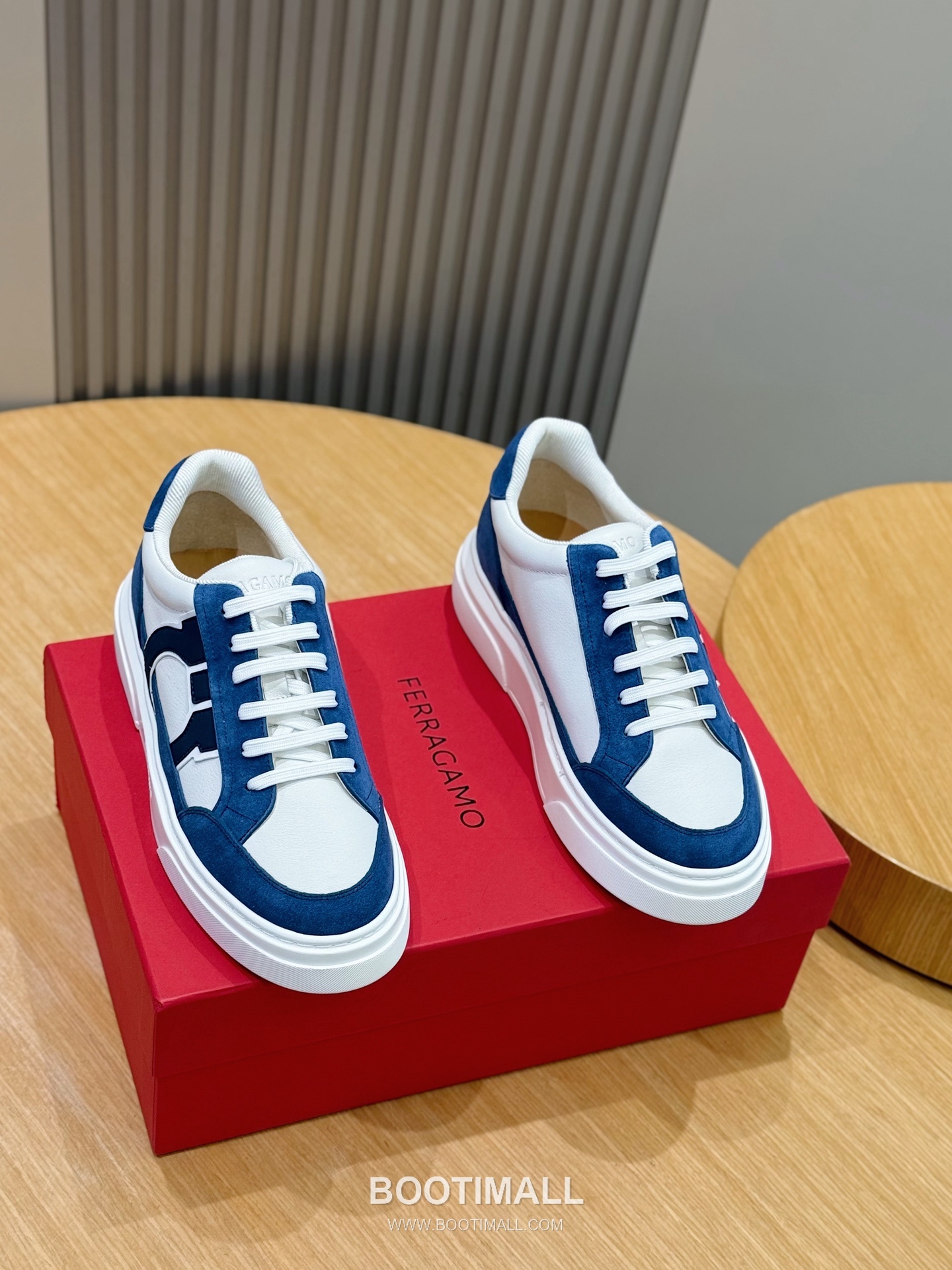 Salvatore Ferragamo Gancini Mesh Leather Low Sneakers 살바토레 페라가모 간치니 메쉬 레더 로우 스니커즈 1