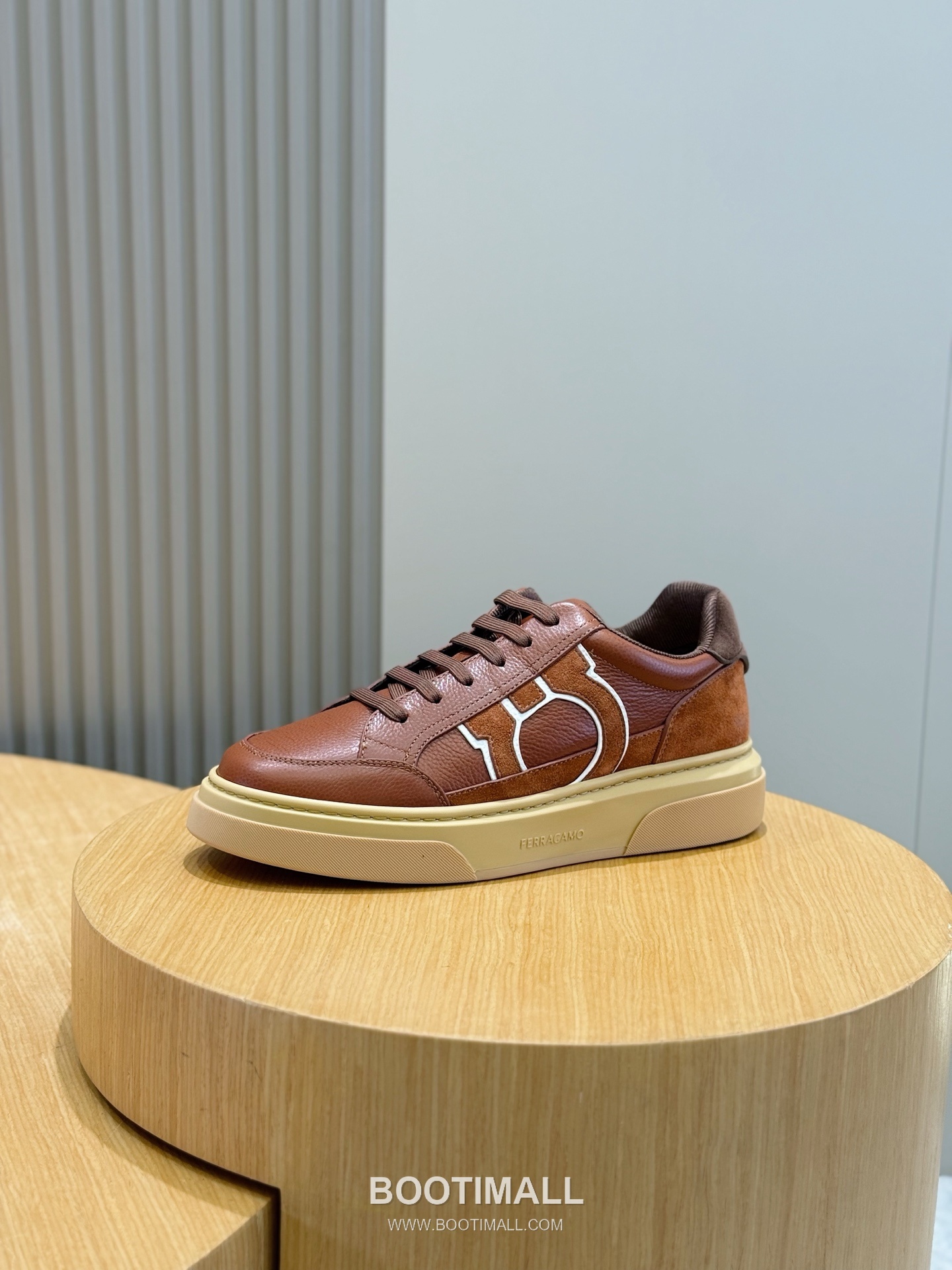 Salvatore Ferragamo Gancini Mesh Leather Low Sneakers 살바토레 페라가모 간치니 메쉬 레더 로우 스니커즈 2