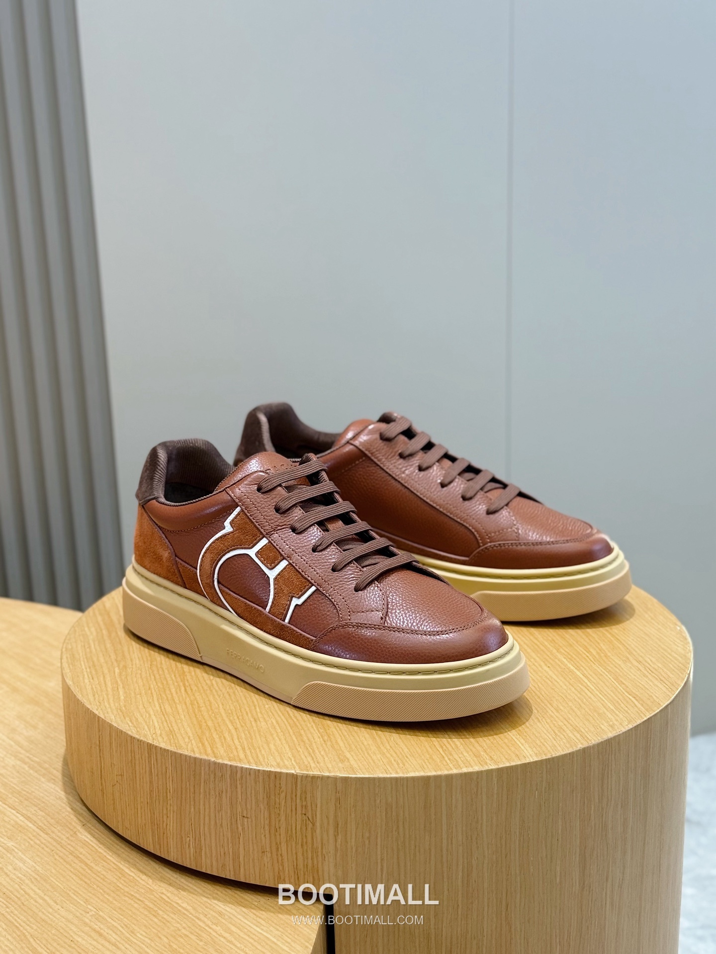 Salvatore Ferragamo Gancini Mesh Leather Low Sneakers 살바토레 페라가모 간치니 메쉬 레더 로우 스니커즈 3