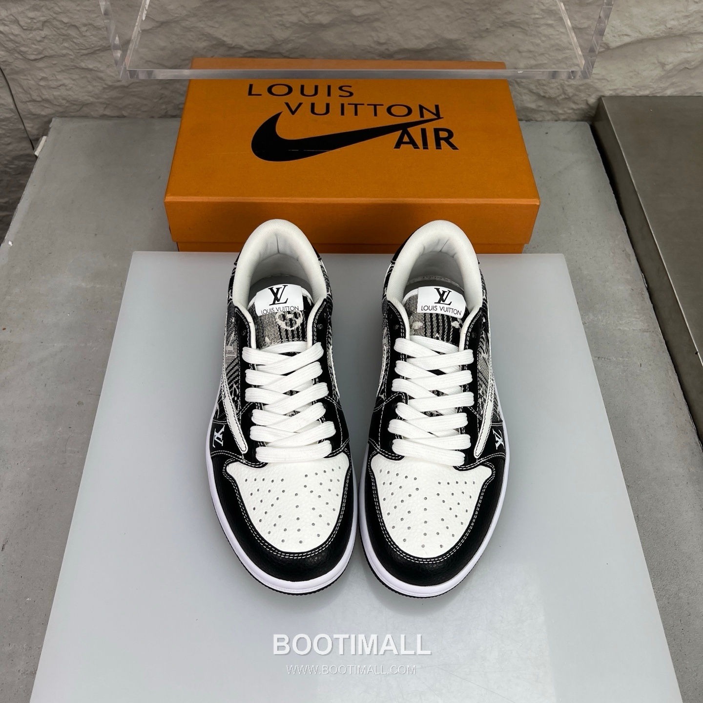 Nike SB Dunk Low x Louis Vuitton Sneakers 나이키 SB 덩크 로우 루이비통 스니커즈 3