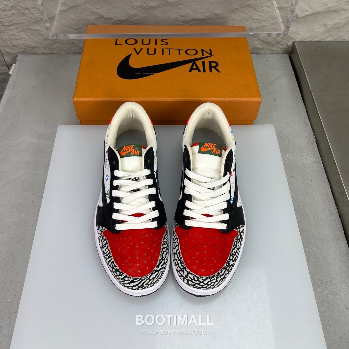 Nike SB Dunk Low x Louis Vuitton Sneakers 나이키 SB 덩크 로우 루이비통 스니커즈 3