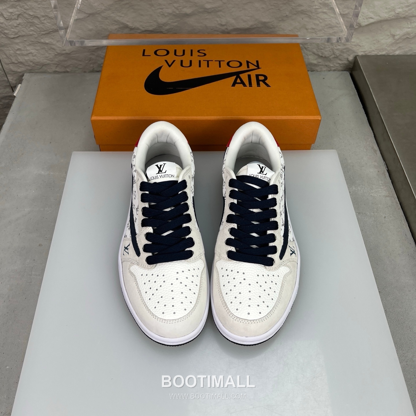 Nike SB Dunk Low x Louis Vuitton Sneakers 나이키 SB 덩크 로우 루이비통 스니커즈 3