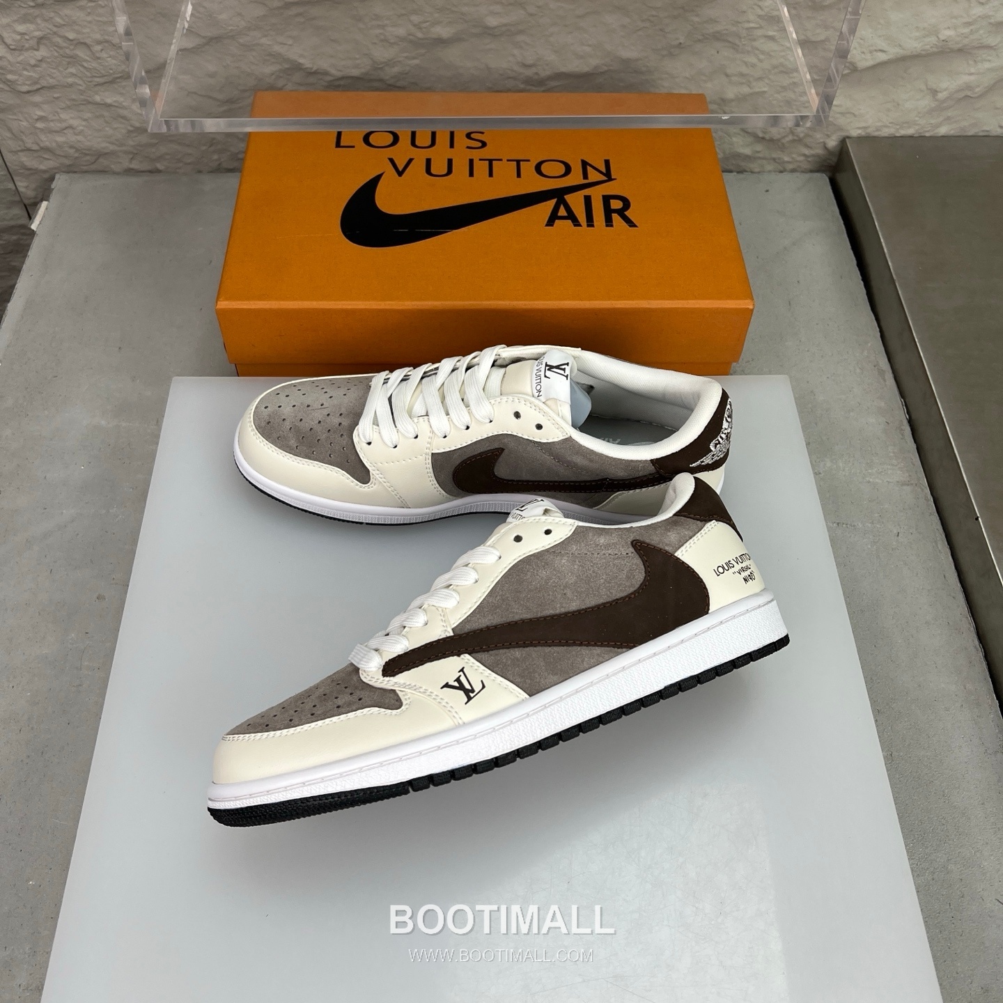 Nike SB Dunk Low x Louis Vuitton Sneakers 나이키 SB 덩크 로우 루이비통 스니커즈 4