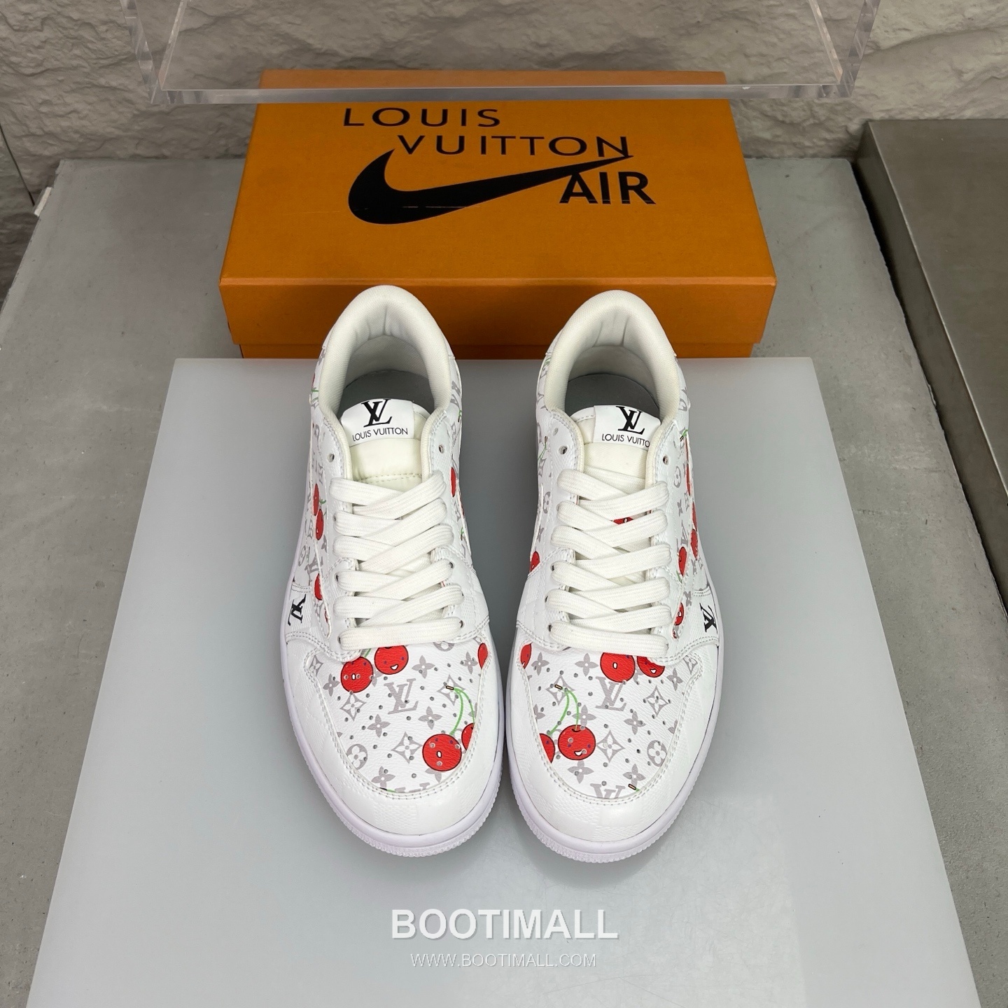 Nike SB Dunk Low x Louis Vuitton Sneakers 나이키 SB 덩크 로우 루이비통 스니커즈 3