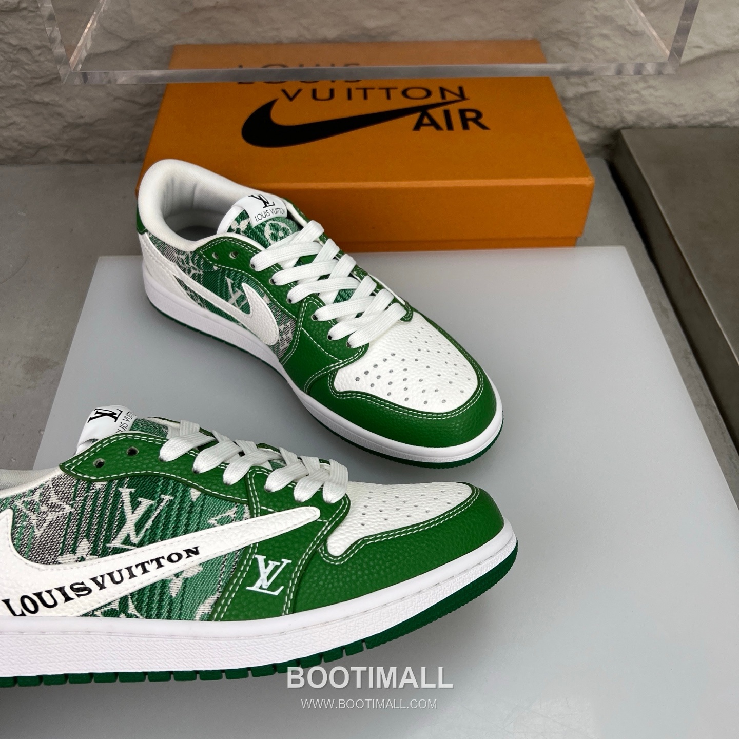 Nike SB Dunk Low x Louis Vuitton Sneakers 나이키 SB 덩크 로우 루이비통 스니커즈 6