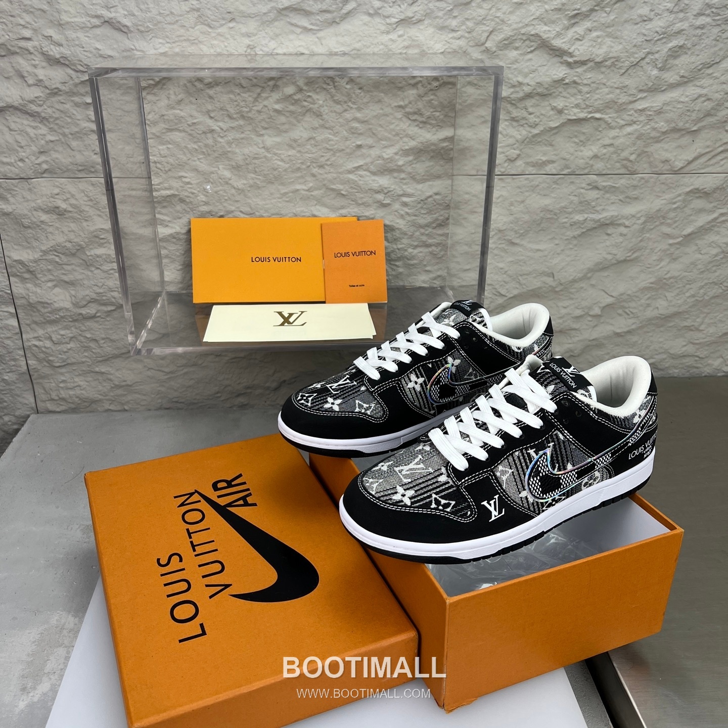 Nike SB Dunk Low x Louis Vuitton Sneakers 나이키 SB 덩크 로우 루이비통 스니커즈 2