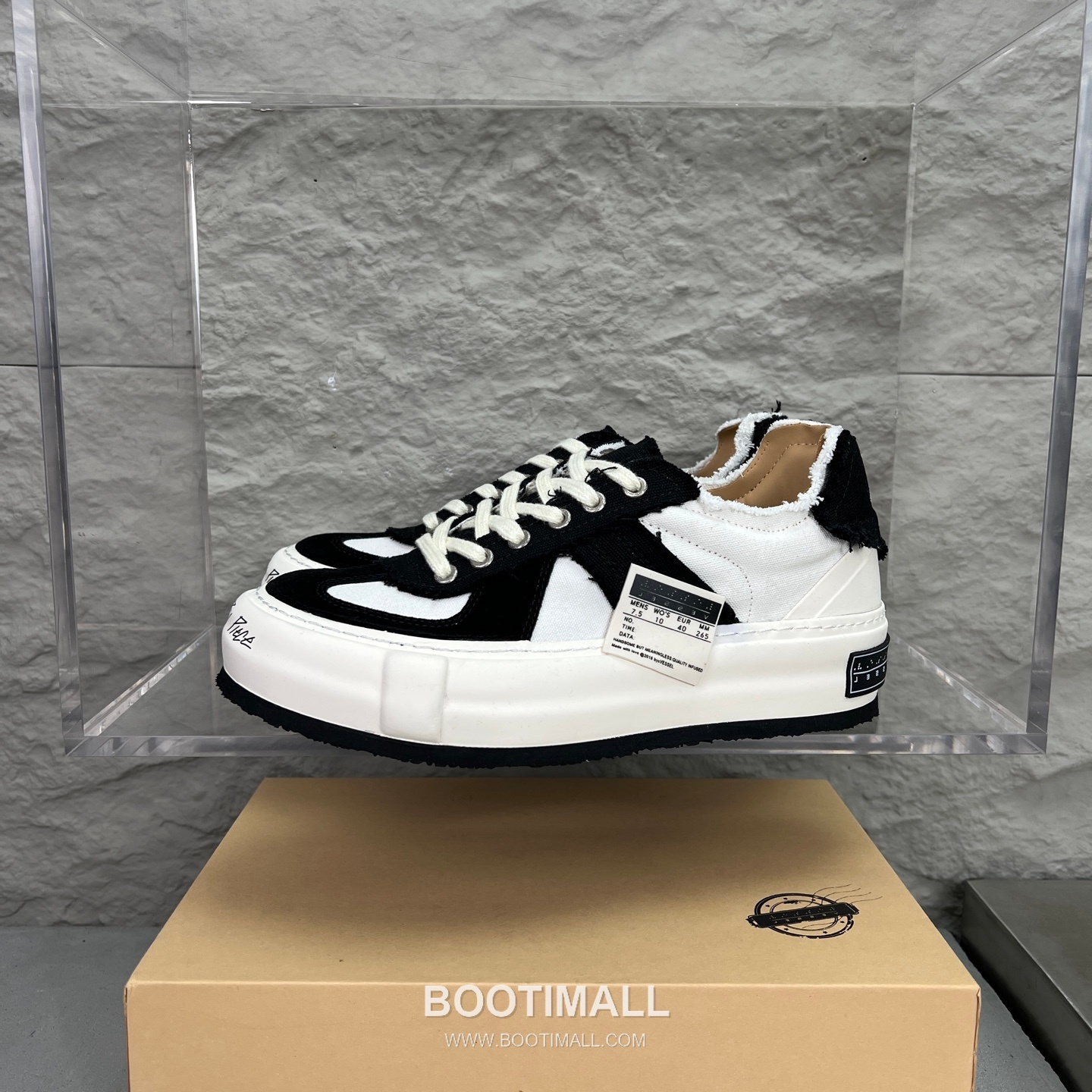 xVESSEL G.O.P Low Deconstructed Suede Sneakers 엑스베슬 G.O.P 로우 디컨스트럭티드 스웨이드 스니커즈 1