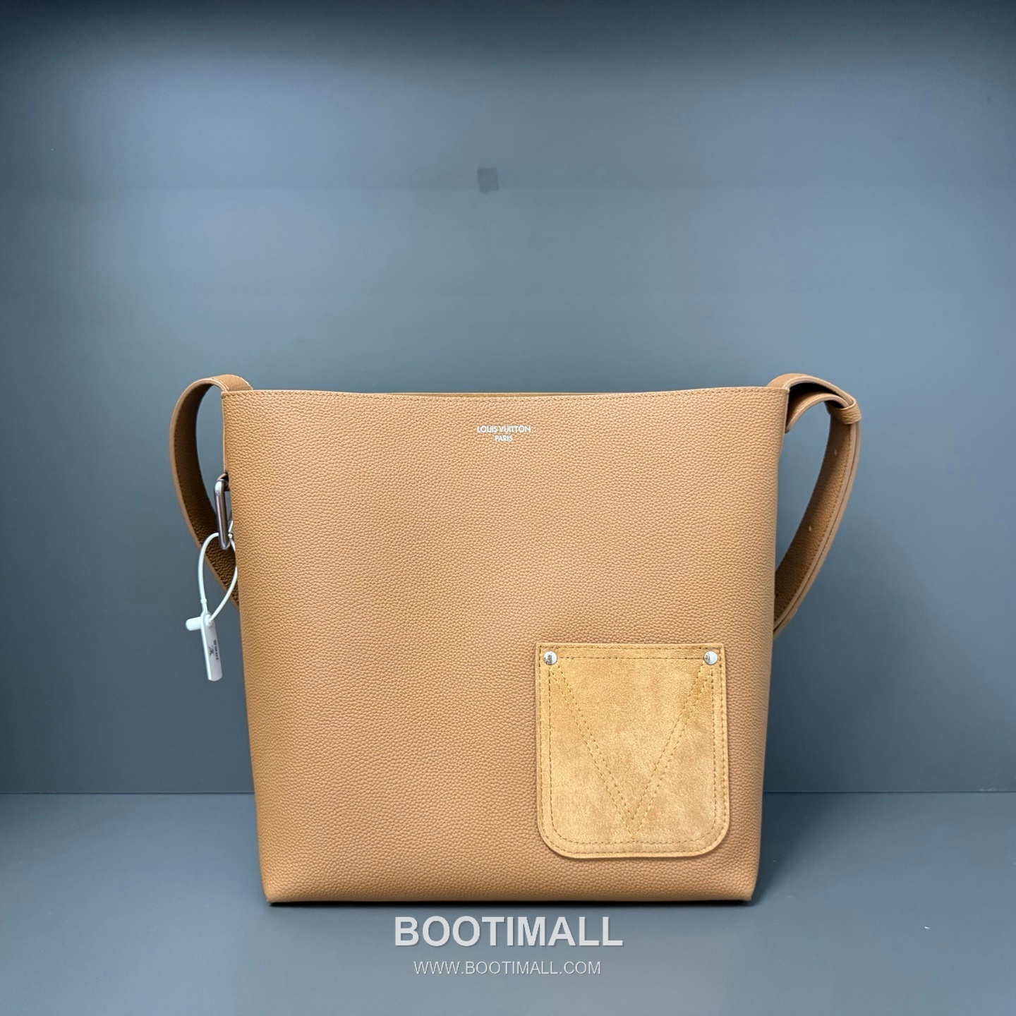 Louis Vuitton Verso Hobo Bag LV Touch Calfskin Leather 루이비통 베르소 호보 LV 터치 카프스킨 숄더백 33cm 3