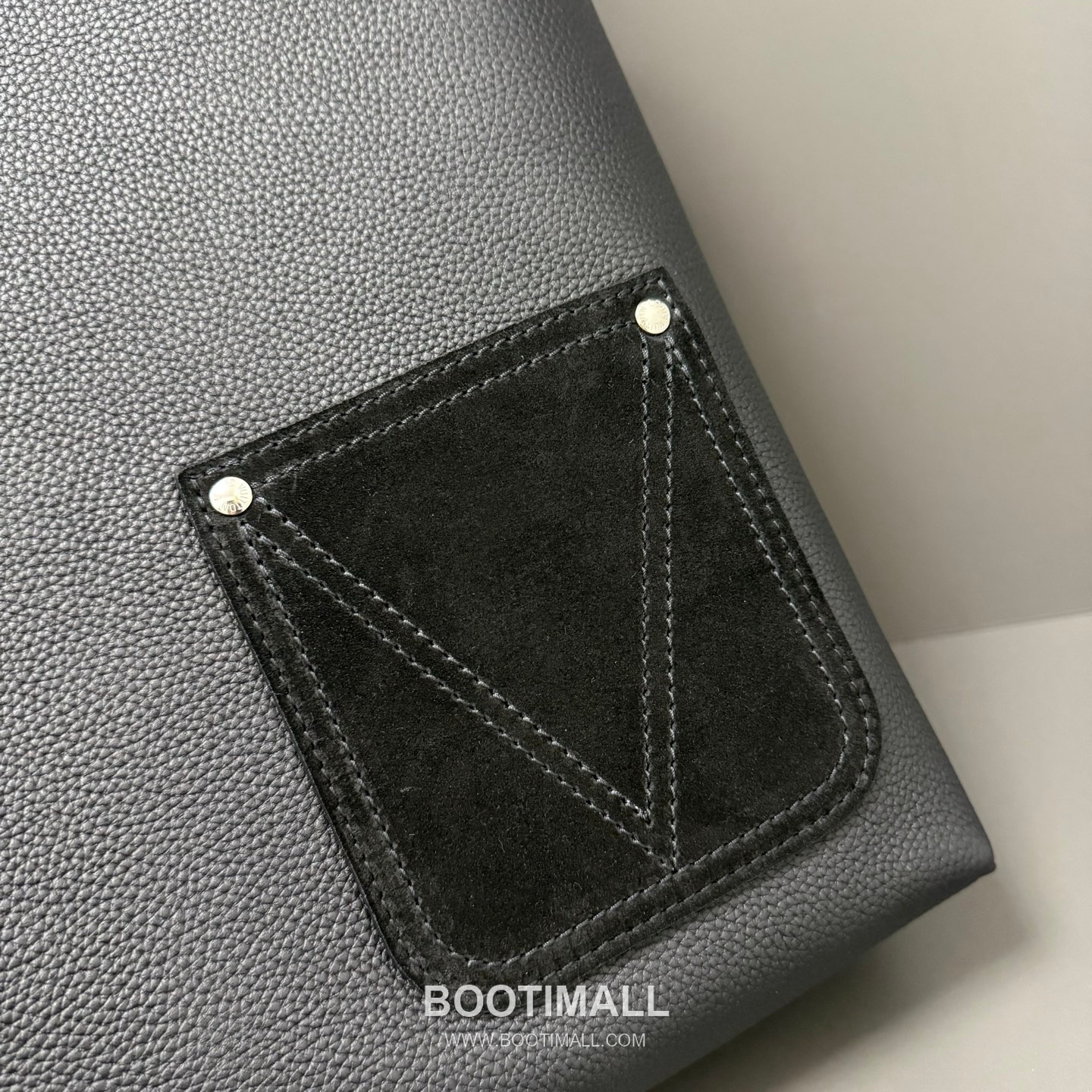 Louis Vuitton Verso Hobo Bag LV Touch Calfskin Leather 루이비통 베르소 호보 LV 터치 카프스킨 숄더백 33cm 6