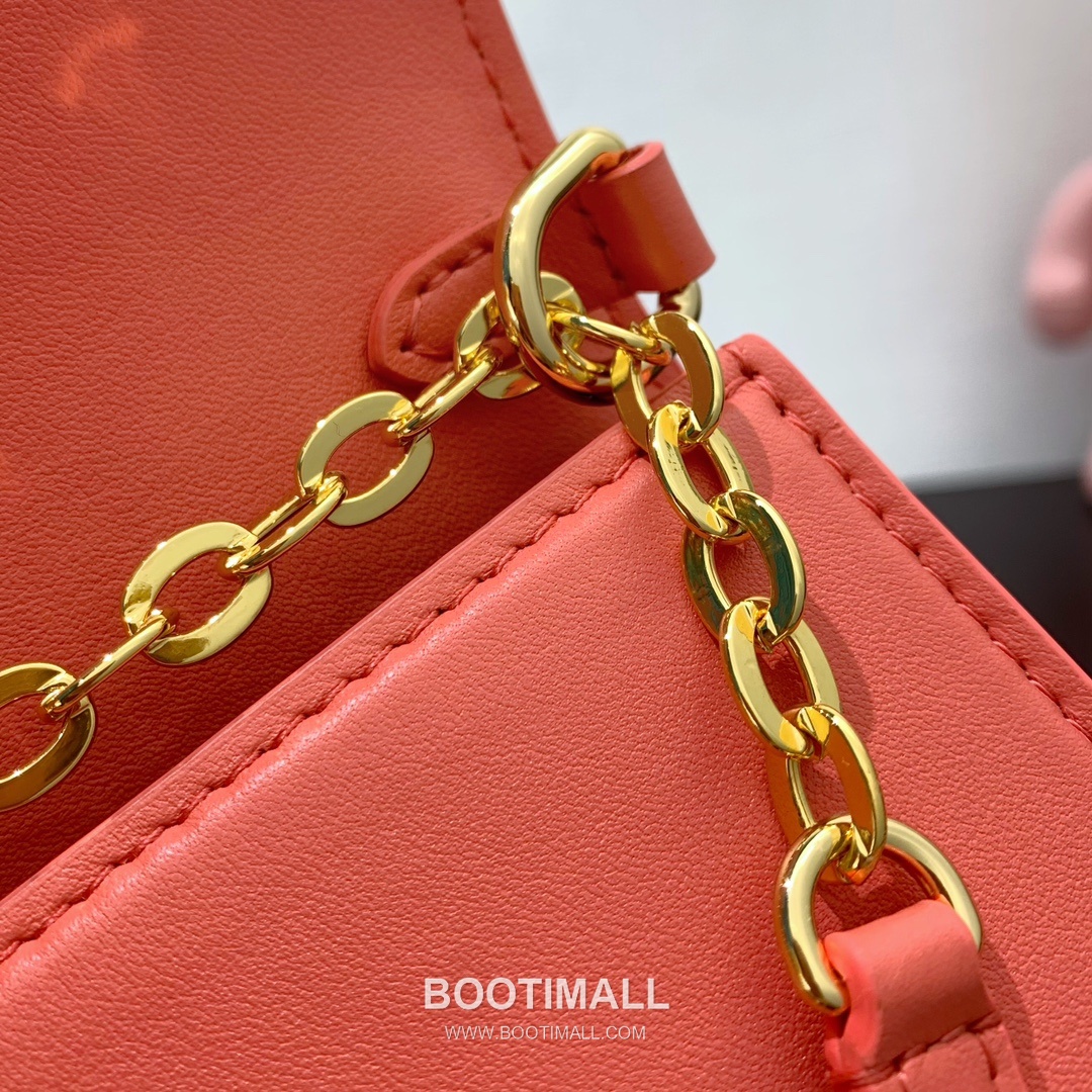 Louis Vuitton Wallet On Chain Bloom Calfskin Leather Bag 루이비통 월렛 온 체인 M14548 블룸 카프스킨 크로스백 20cm 11