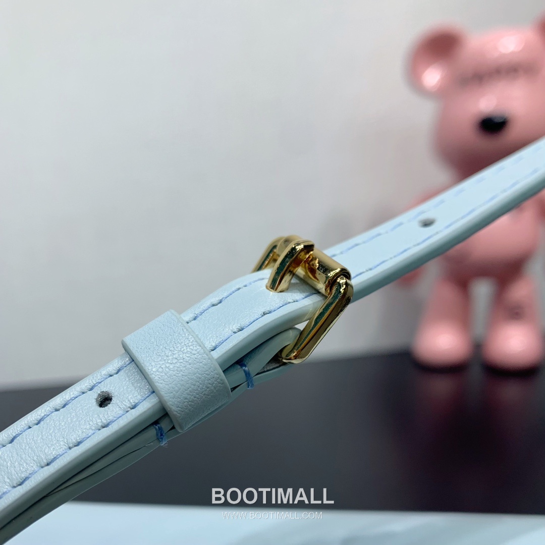 Louis Vuitton Wallet On Chain Bloom Calfskin Leather Bag 루이비통 월렛 온 체인 M14547 블룸 카프스킨 크로스백 20cm 13