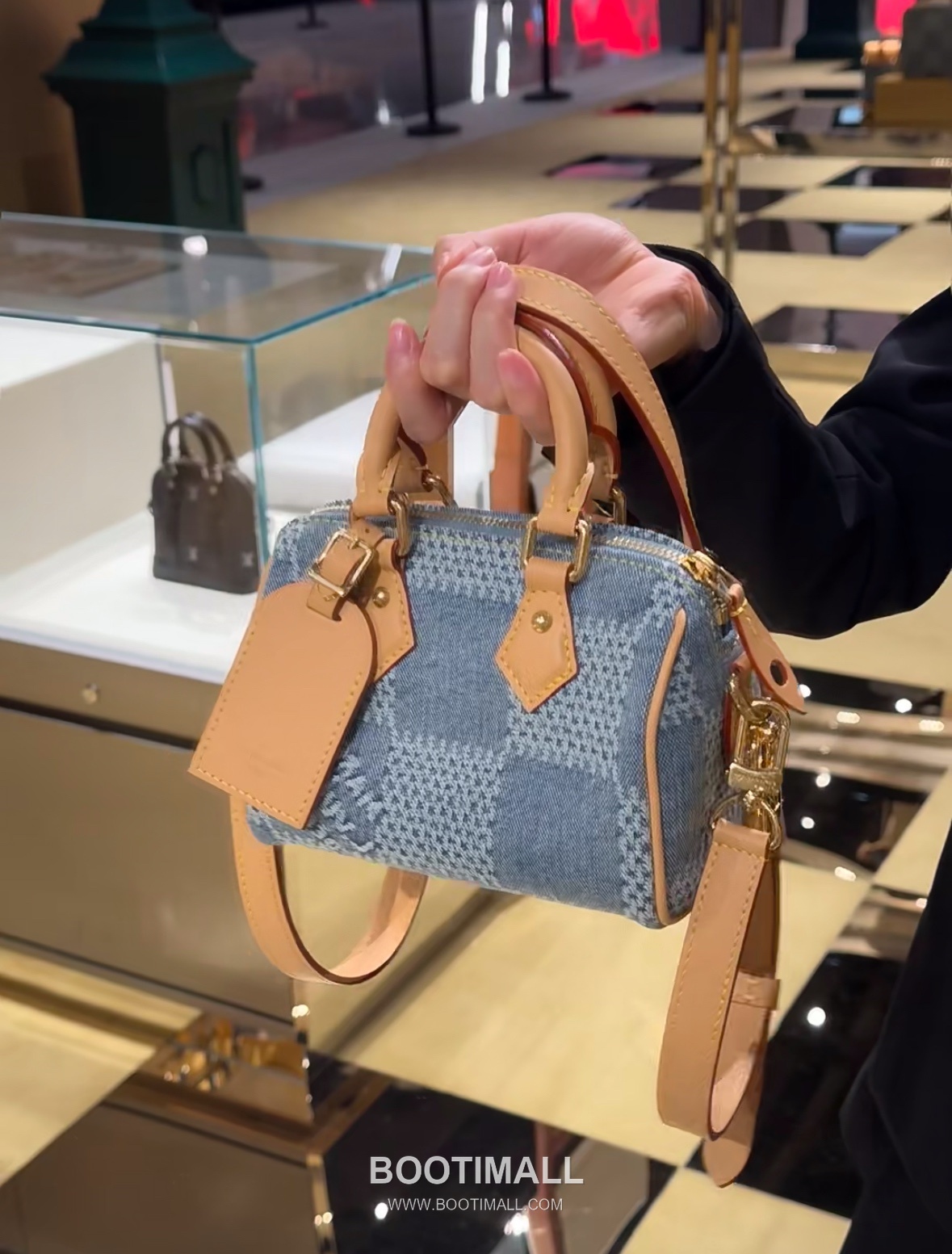 Louis Vuitton Speedy 18 Bandoulière Damier Denim Canvas Bag 루이비통 스피디 18 반둘리에 다미에 데님 캔버스 백 18cm 5