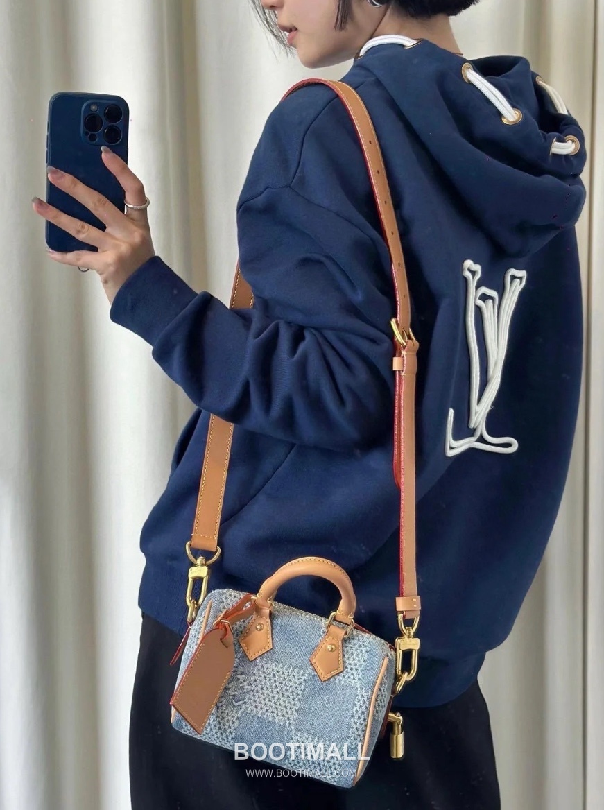 Louis Vuitton Speedy 18 Bandoulière Damier Denim Canvas Bag 루이비통 스피디 18 반둘리에 다미에 데님 캔버스 백 18cm 9