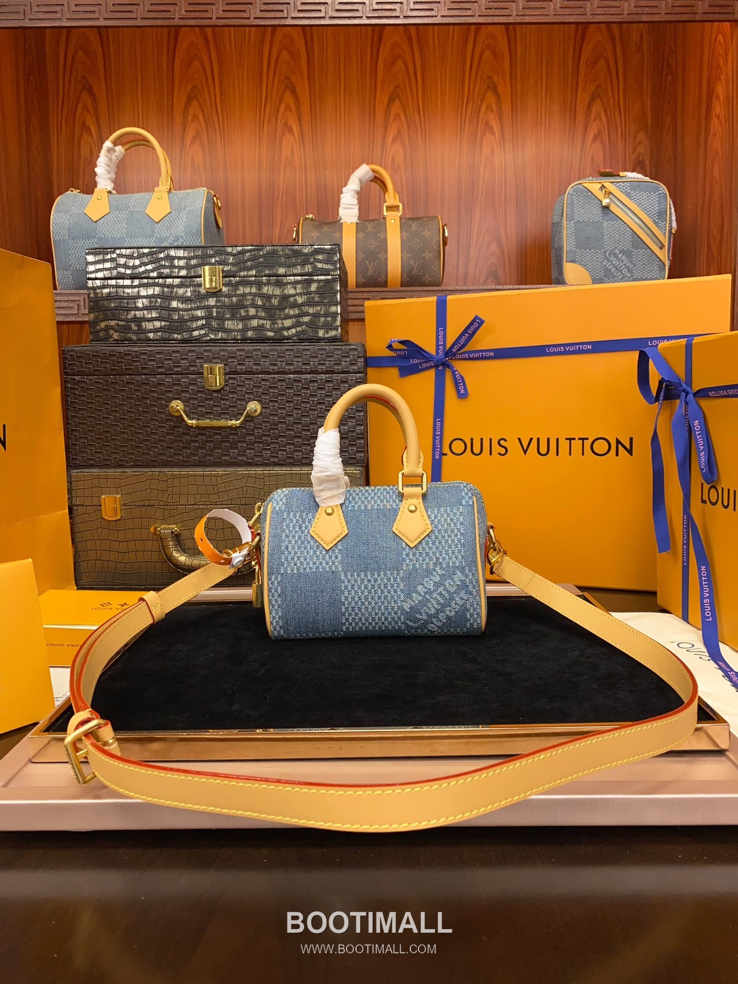 Louis Vuitton Speedy 18 Bandoulière Damier Denim Canvas Bag 루이비통 스피디 18 반둘리에 다미에 데님 캔버스 백 18cm 10