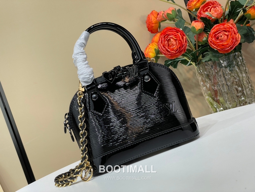 Louis Vuitton Alma Mini LV&I Epi Leather Top Handle Bag 루이비통 알마 미니 K00015 LV&I 에피 레더 탑핸들백 18cm 1
