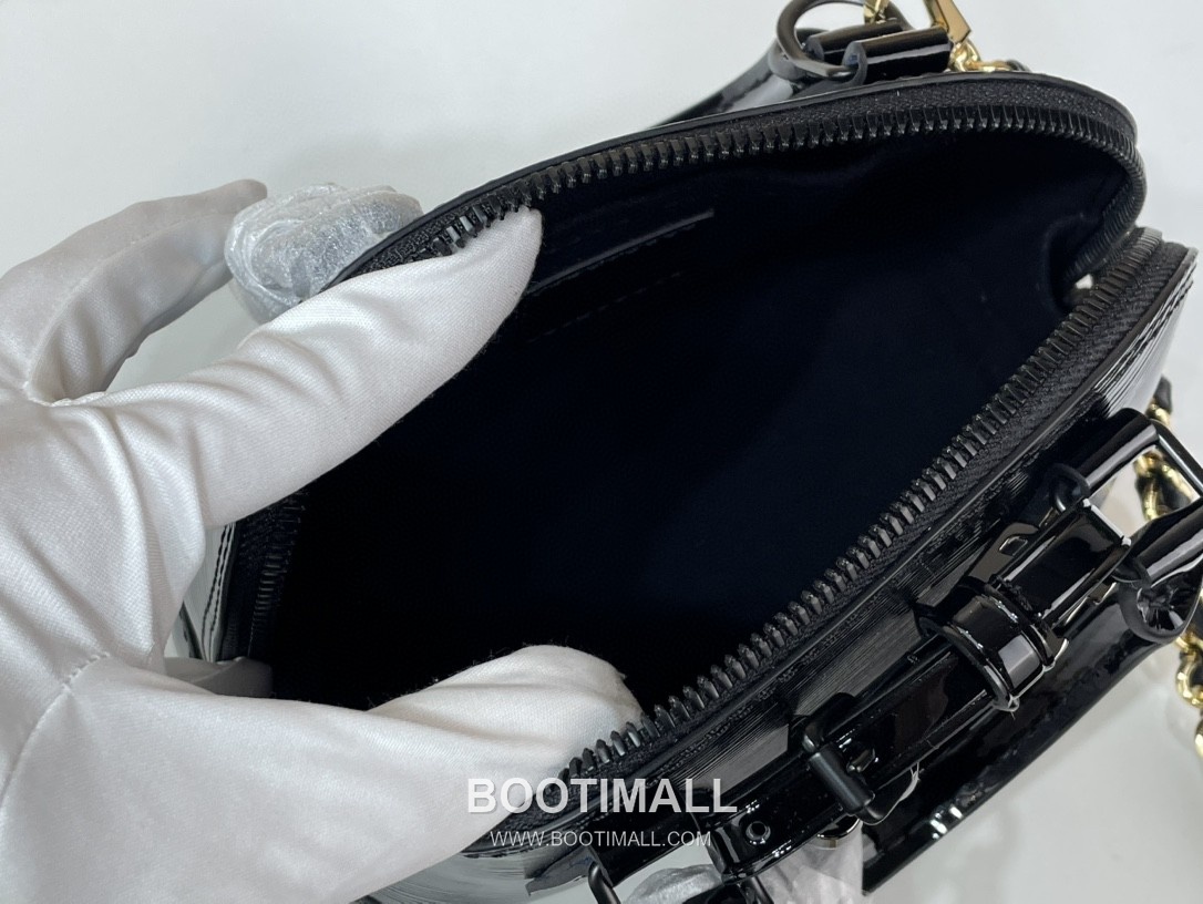 Louis Vuitton Alma Mini LV&I Epi Leather Top Handle Bag 루이비통 알마 미니 K00015 LV&I 에피 레더 탑핸들백 18cm 11