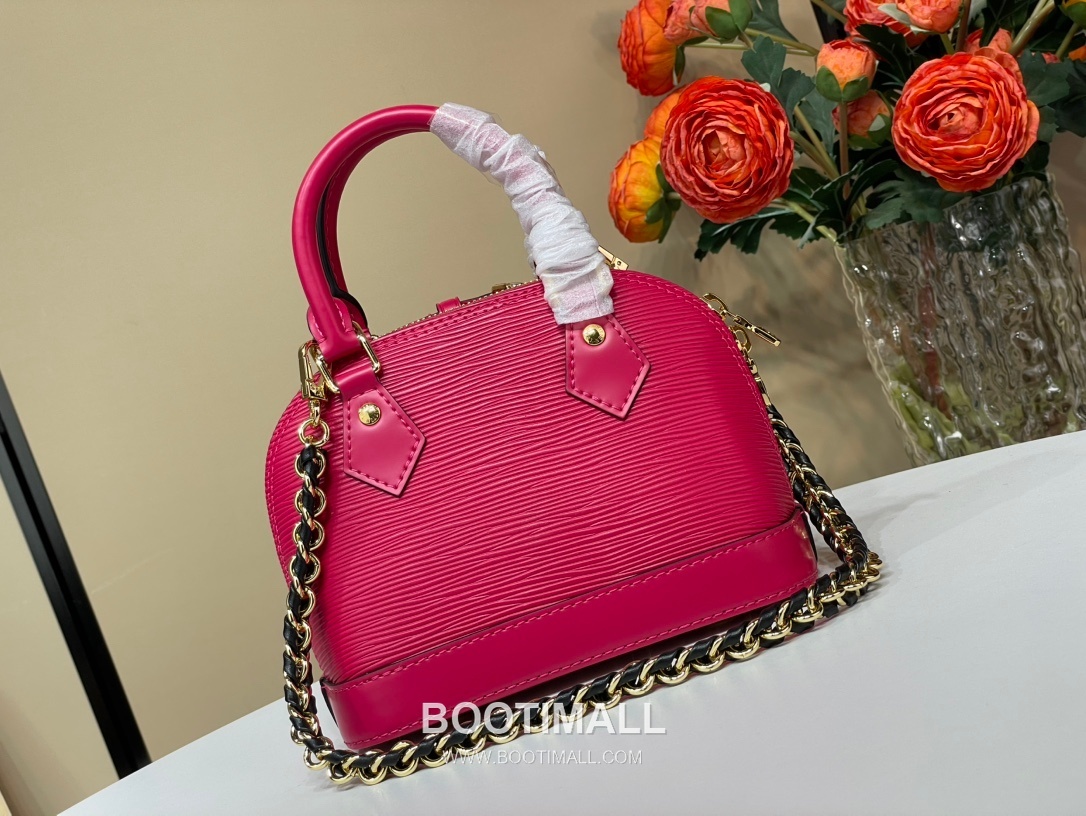 Louis Vuitton Alma Mini LV&I Epi Leather Top Handle Bag 루이비통 알마 미니 K00015 LV&I 에피 레더 탑핸들백 18cm 3