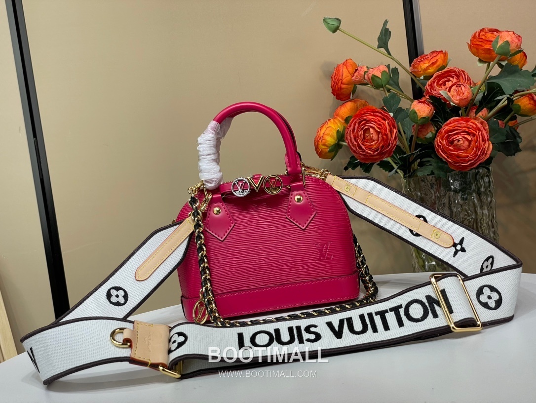 Louis Vuitton Alma Mini LV&I Epi Leather Top Handle Bag 루이비통 알마 미니 K00015 LV&I 에피 레더 탑핸들백 18cm 3