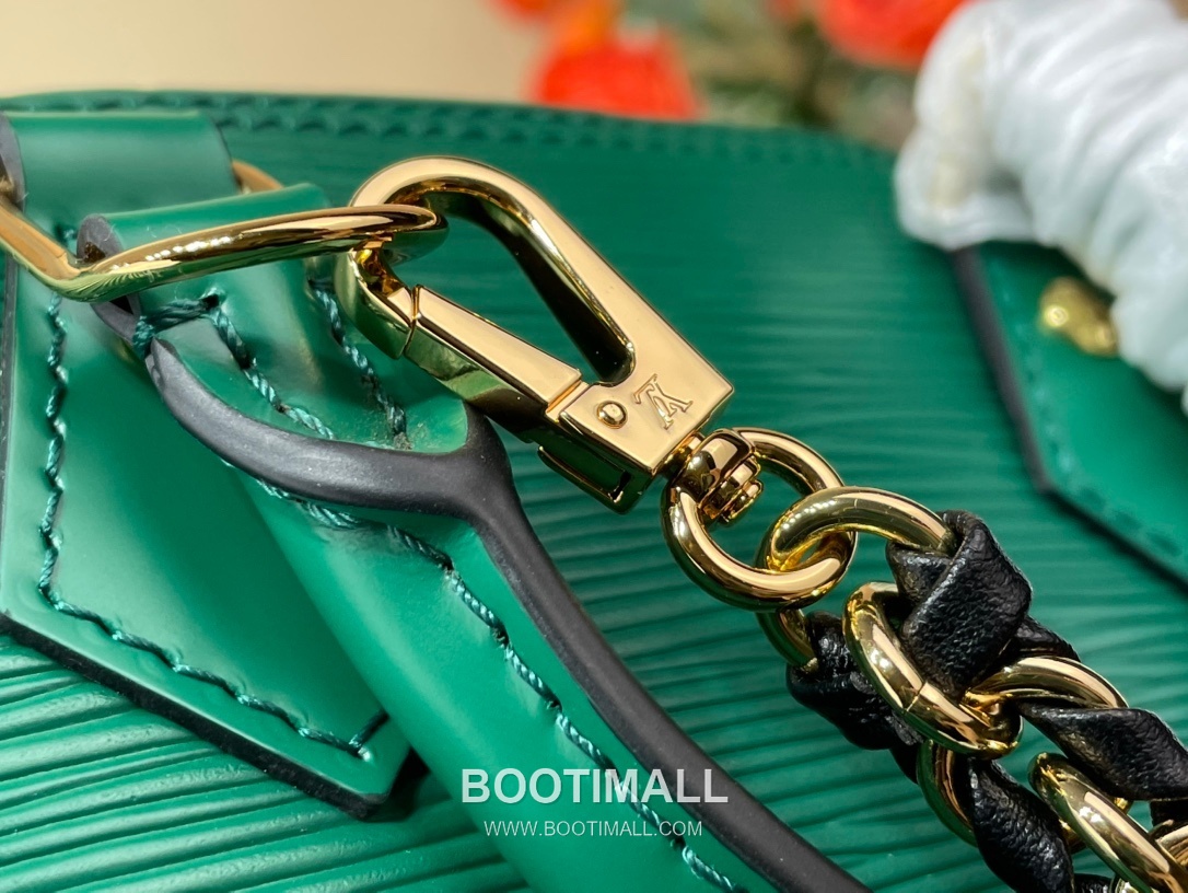 Louis Vuitton Alma Mini LV&I Epi Leather Top Handle Bag 루이비통 알마 미니 K00015 LV&I 에피 레더 탑핸들백 18cm 9