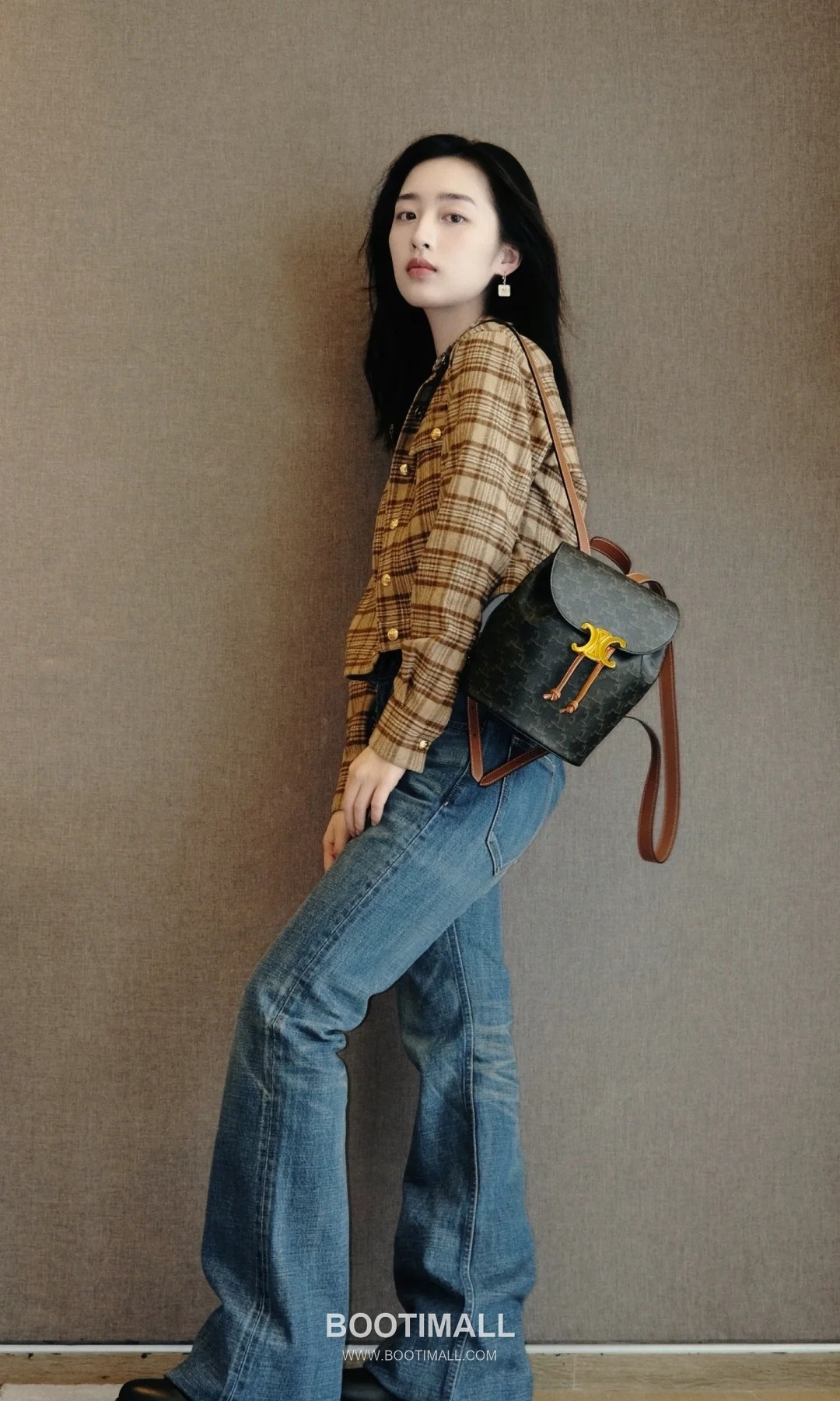 Celine Bonnie Triomphe Flap 118702 Italian Cowhide Backpack 셀린느 보니 트리옹프 플랩 118702 이탈리아 소가죽 백팩 25cm 2