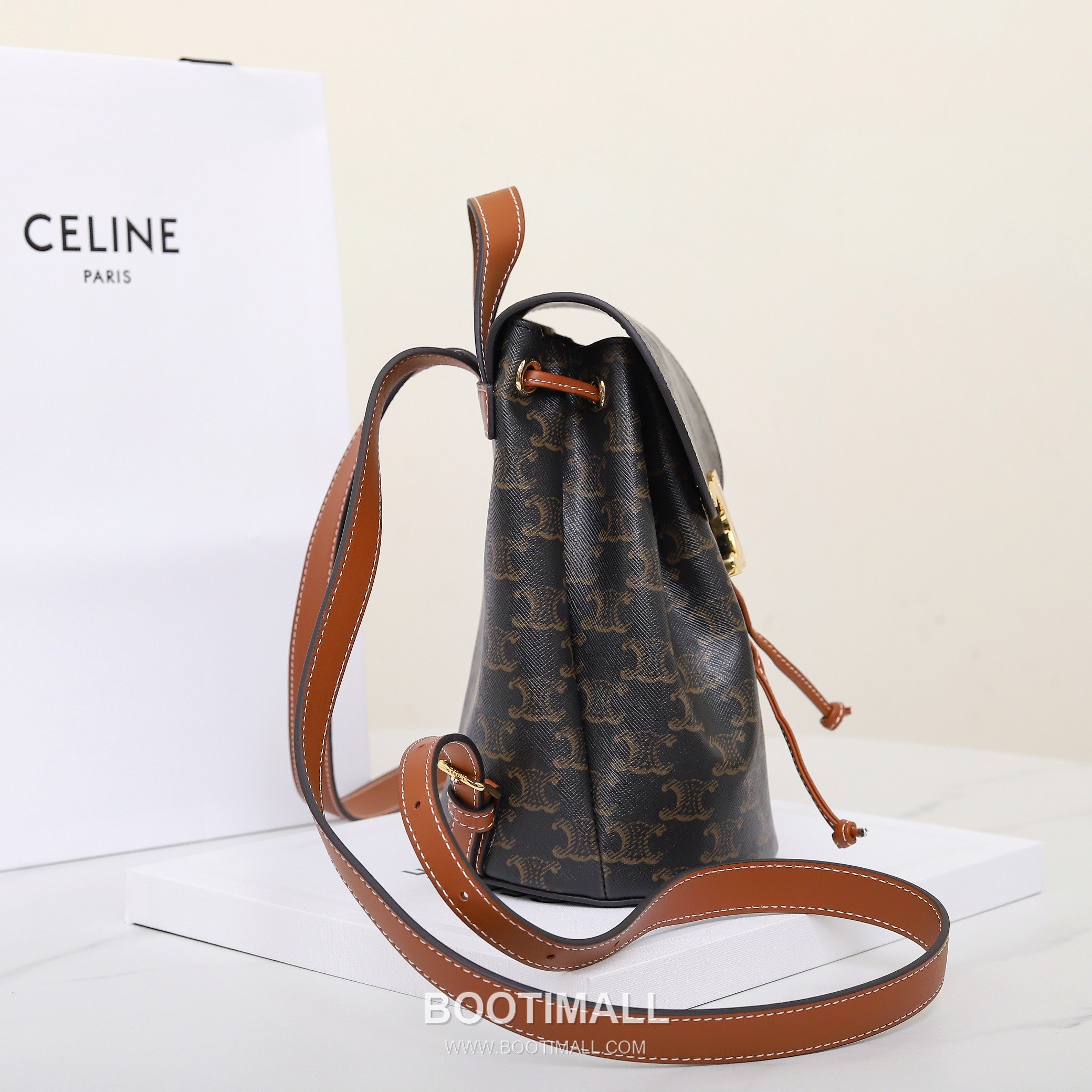 Celine Bonnie Triomphe Flap 118702 Italian Cowhide Backpack 셀린느 보니 트리옹프 플랩 118702 이탈리아 소가죽 백팩 25cm 12