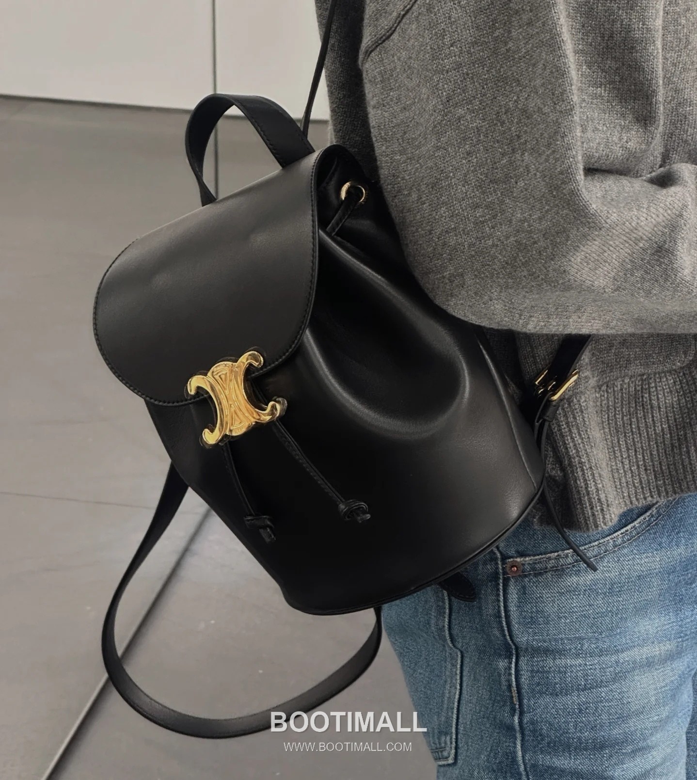 Celine Bonnie Triomphe Flap 118703 Italian Cowhide Backpack 셀린느 보니 트리옹프 플랩 118703 이탈리아 소가죽 백팩 25cm 1