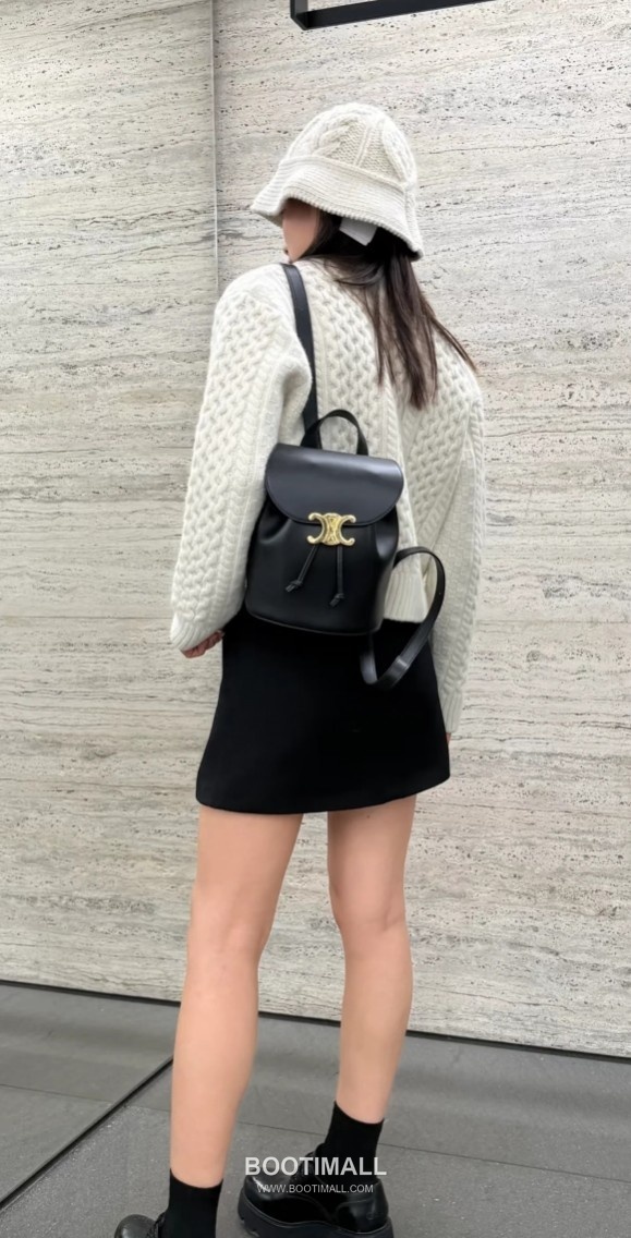 Celine Bonnie Triomphe Flap 118703 Italian Cowhide Backpack 셀린느 보니 트리옹프 플랩 118703 이탈리아 소가죽 백팩 25cm 9