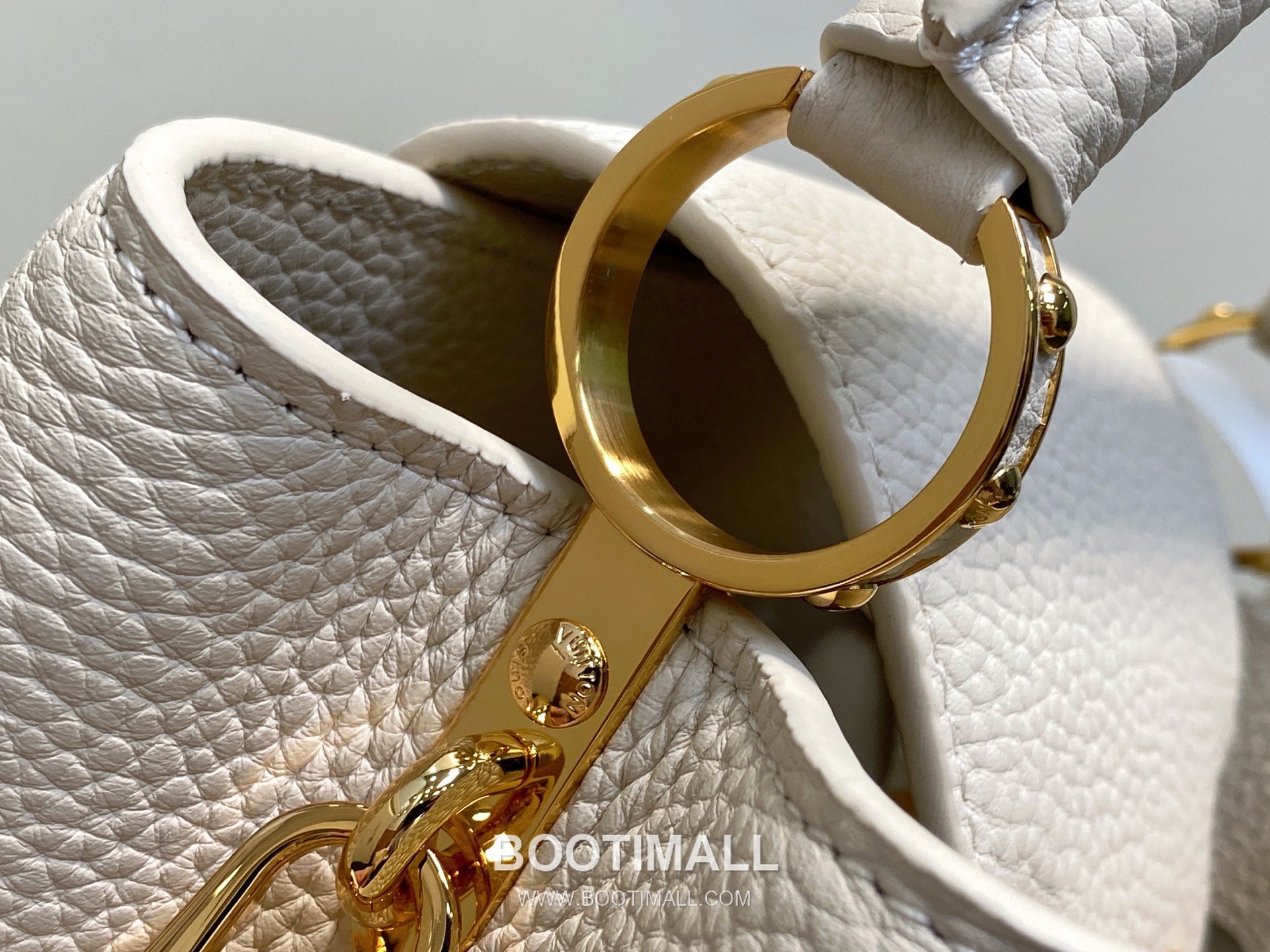 Louis Vuitton Capucines BB Taurillon Leather Top Handle Bag M24545 루이비통 카퓌신 BB 토리용 레더 탑핸들백 27cm 7