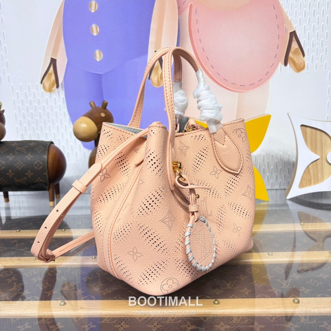 Louis Vuitton Blossom Mahina Perforated Monogram Calfskin Leather Bag M13839 루이비통 블로썸 마히나 퍼포레이티드 모노그램 카프스킨 숄더백 20cm 11