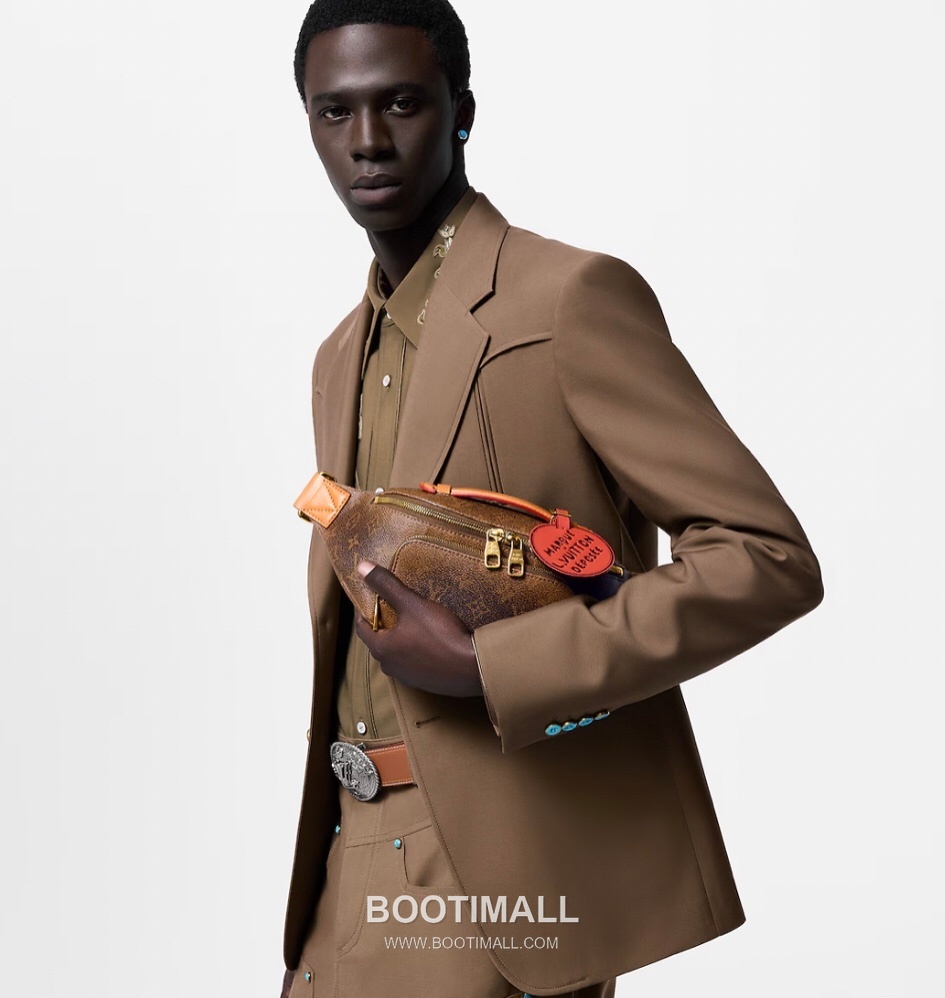 Louis Vuitton Rush Monogram Dust Canvas Belt Bag M11539 루이비통 러시 모노그램 더스트 캔버스 벨트백 30cm 2