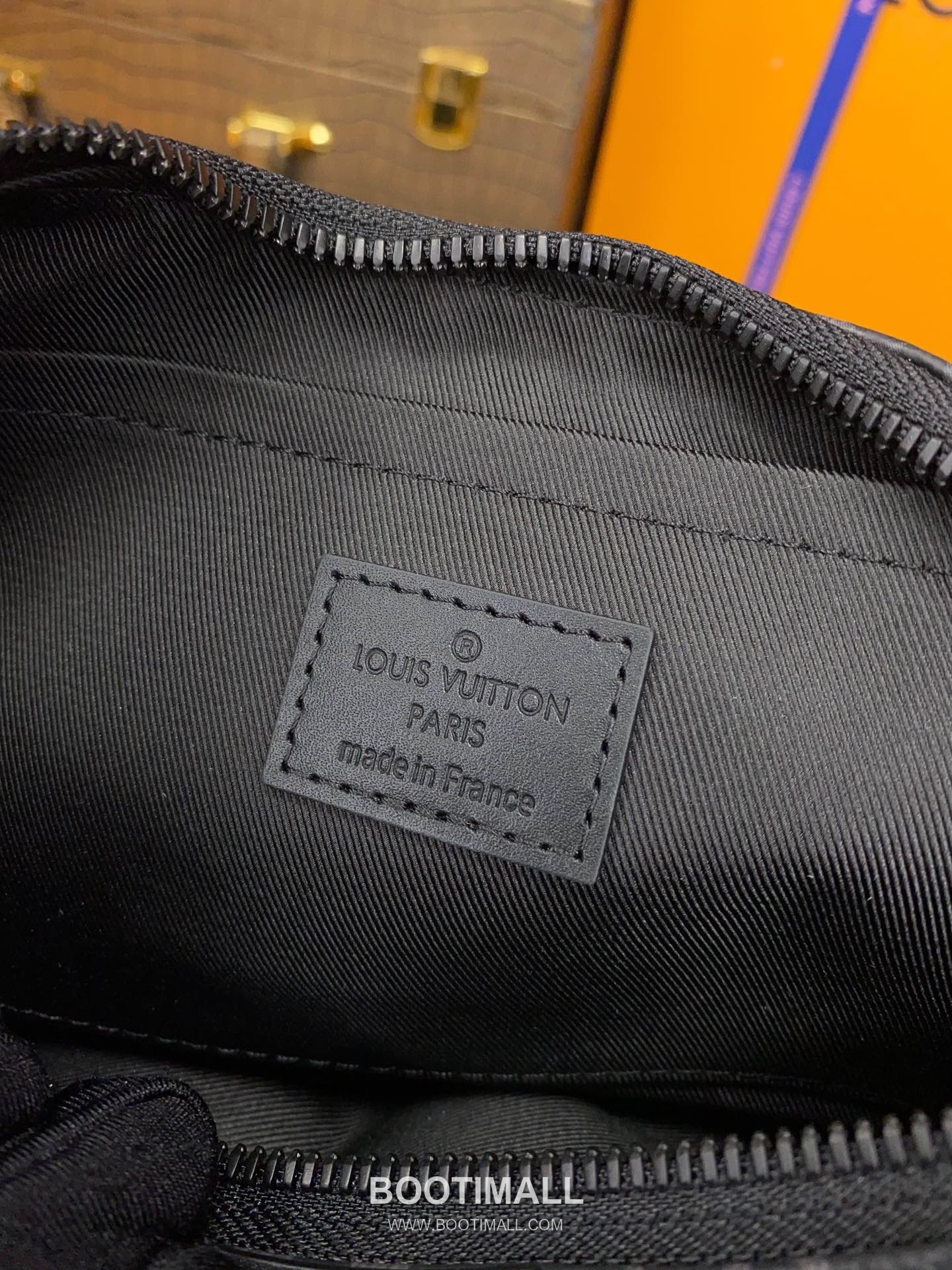 Louis Vuitton Hamac Monogram Eclipse Canvas Bag M47158 루이비통 아막 모노그램 이클립스 캔버스 숄더백 28.5cm 9