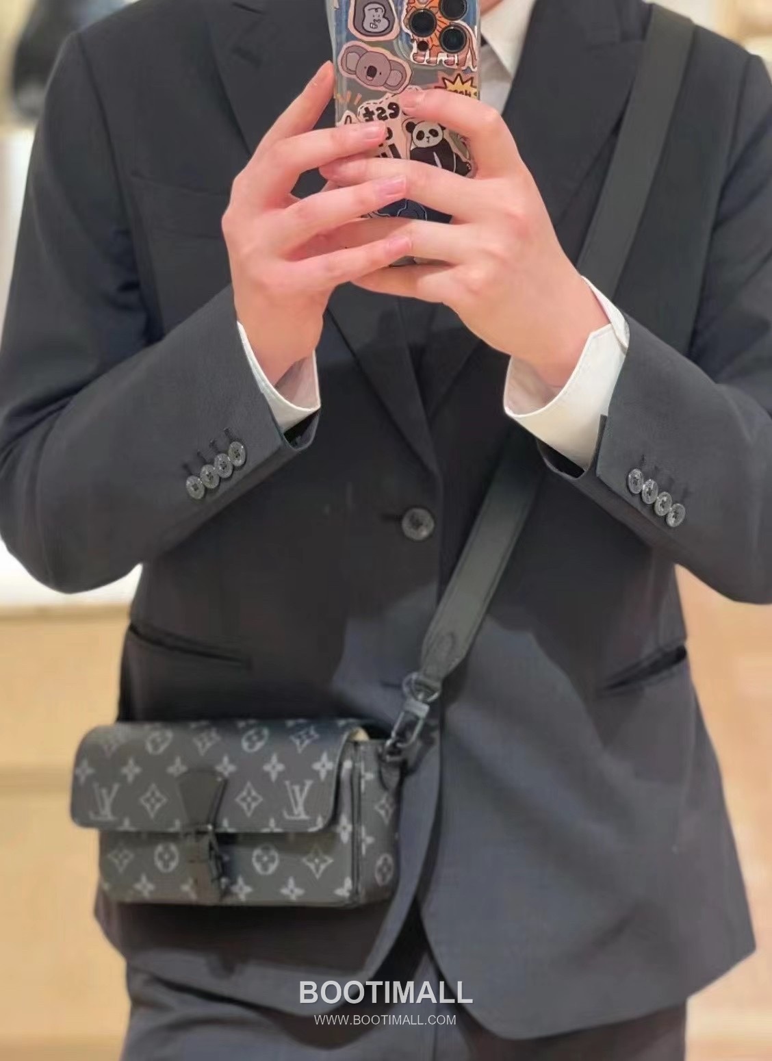 Louis Vuitton Montsouris Mini Monogram Eclipse Canvas Backpack M83567 루이비통 몽수리 미니 모노그램 이클립스 백팩 22cm 4