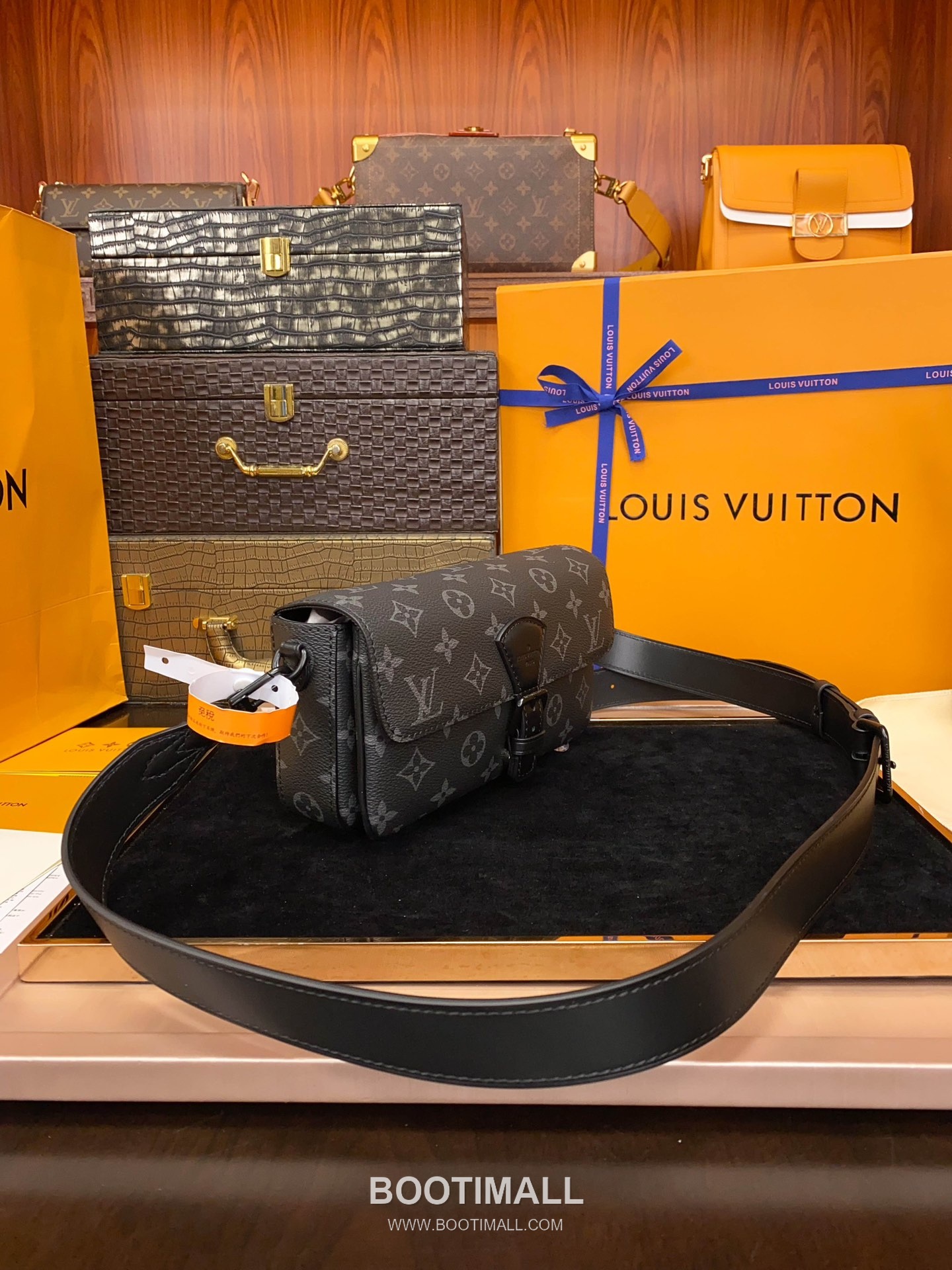 Louis Vuitton Montsouris Mini Monogram Eclipse Canvas Backpack M83567 루이비통 몽수리 미니 모노그램 이클립스 백팩 22cm 7